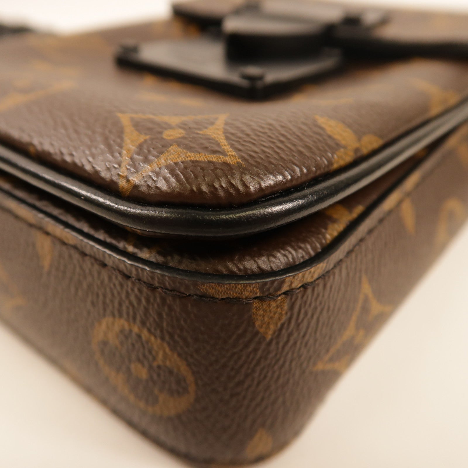 LOUIS VUITTON 【激減優惠】Monogram S-Lock肩背袋