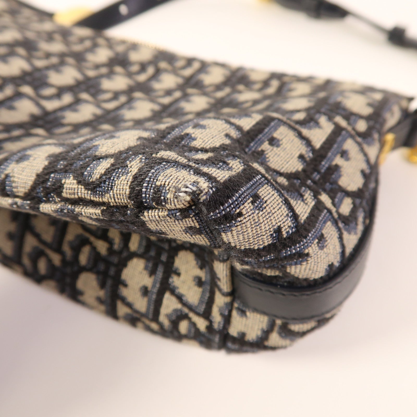 Dior 帆布Chain Shoulder Bag金扣肩背袋