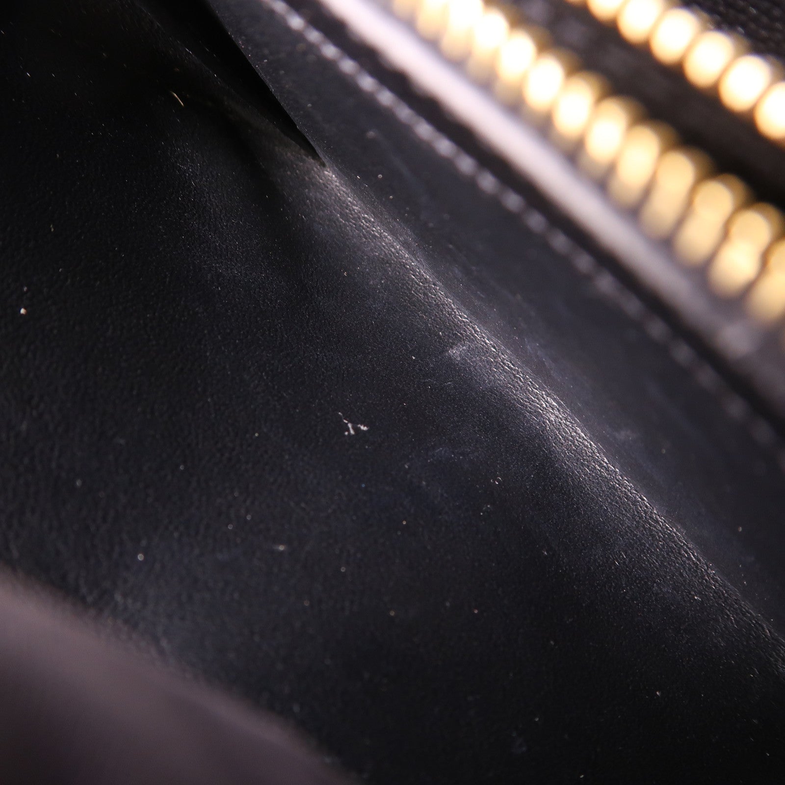 YVES SAINT LAURENT 【激減優惠】牛皮皮革Shoulder Bag金扣肩背袋