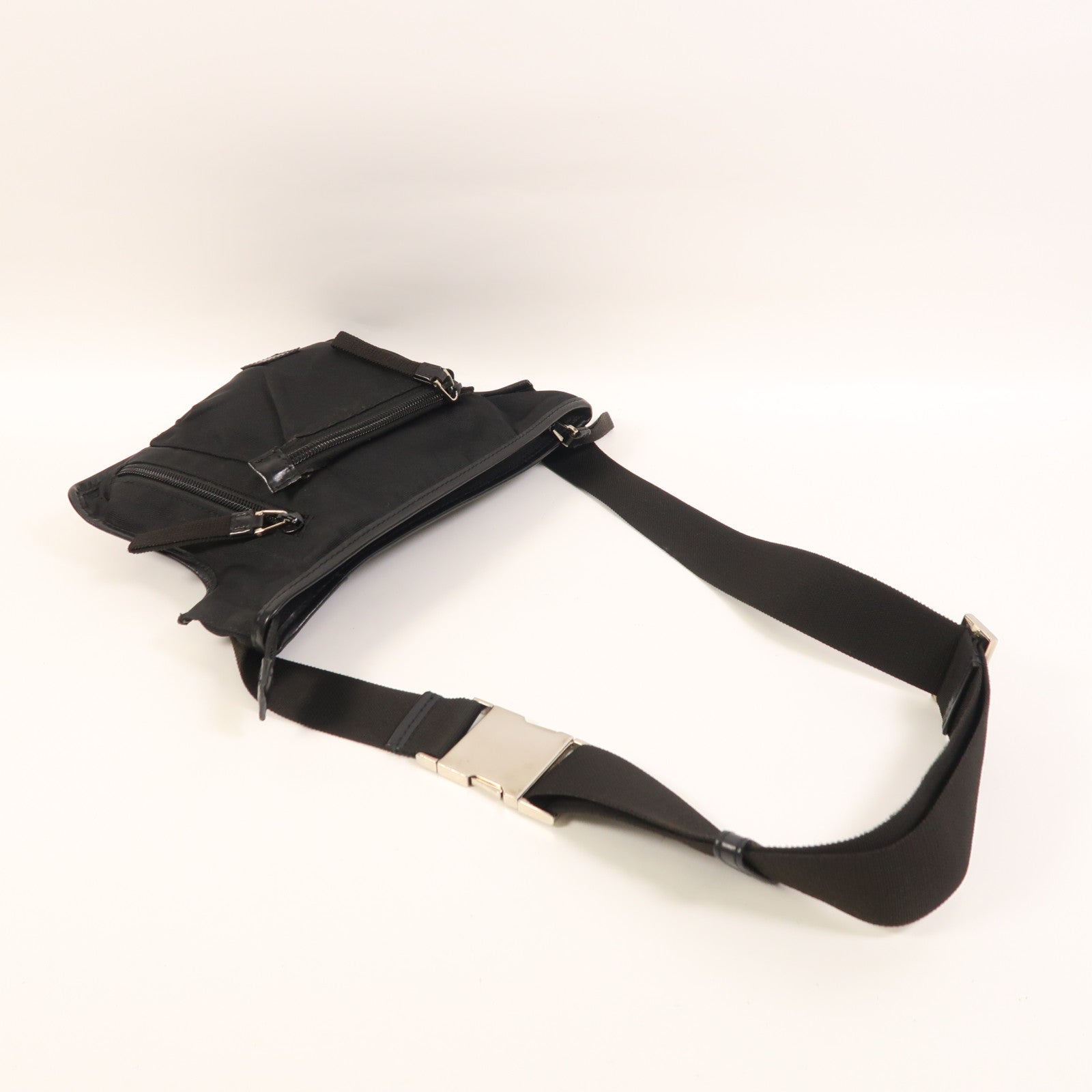 GUCCI 帆布Waist Bag銀扣腰包