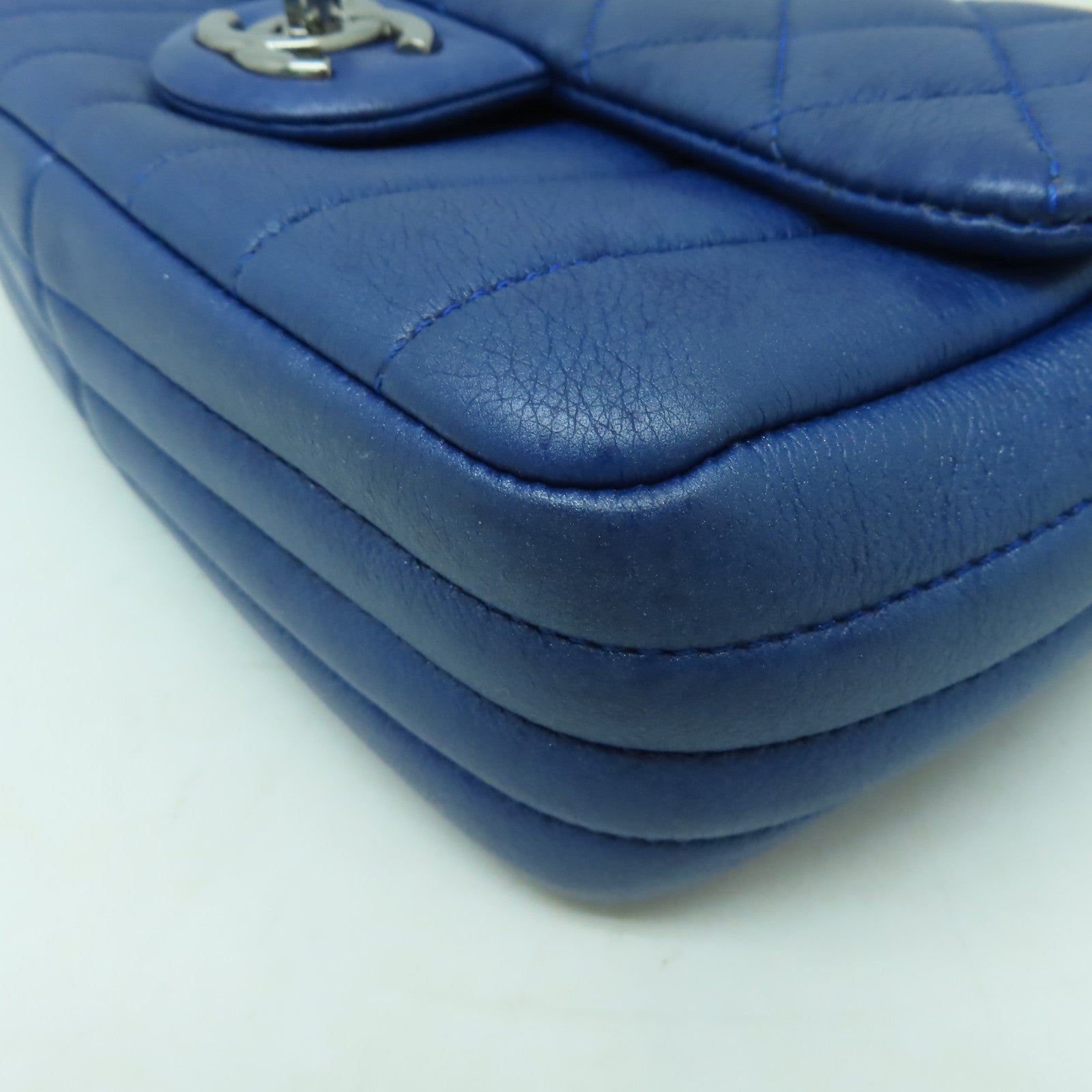 CHANEL 【激減優惠】菱格牛皮皮革Chain Shoulder銀扣鏈帶肩背袋藍色