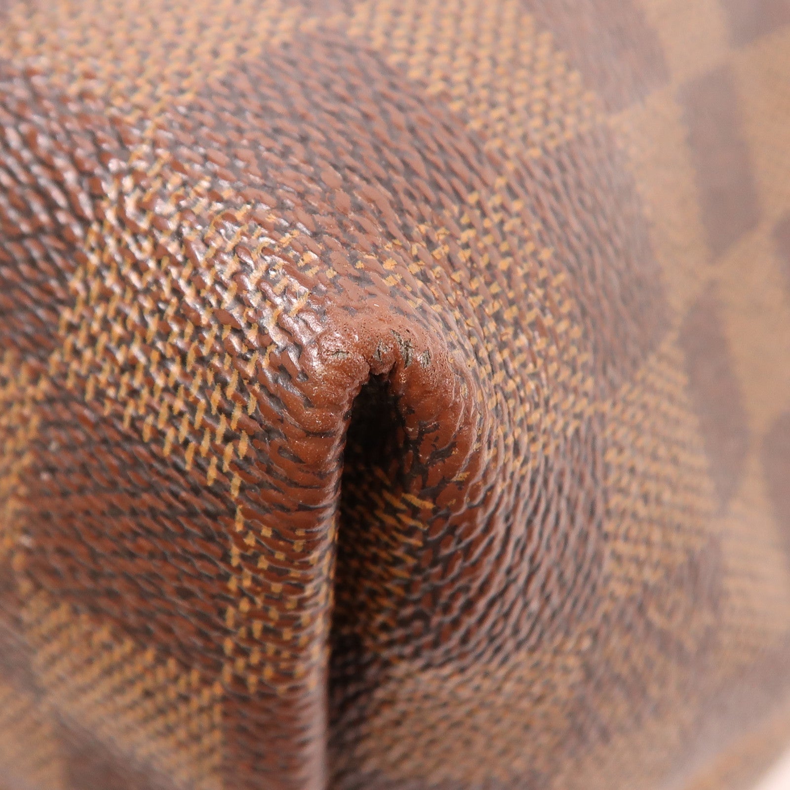 LOUIS VUITTON Damier Iena PM金扣肩背袋