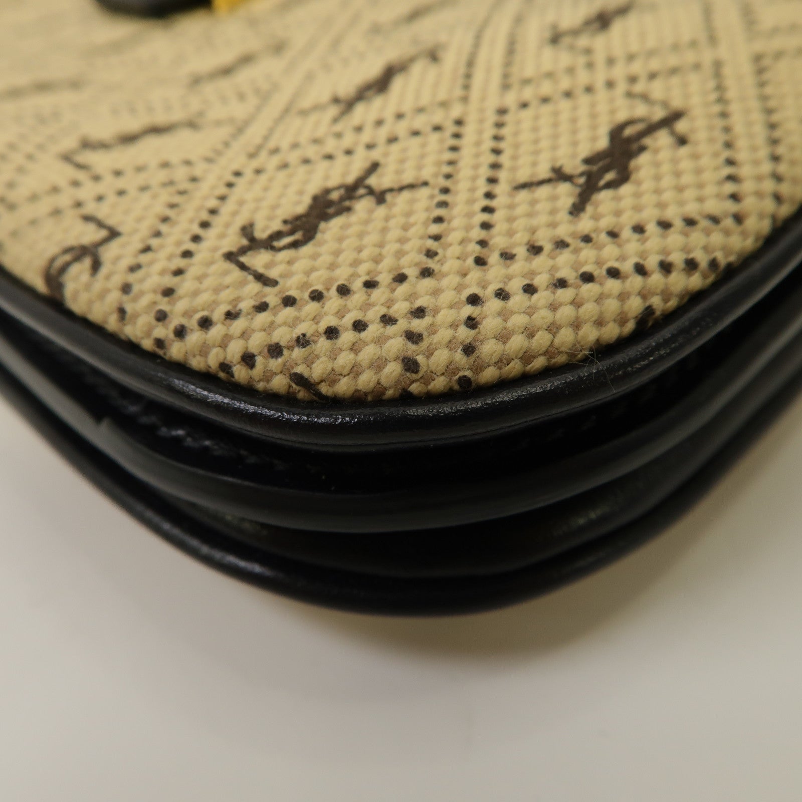 SAINT LAURENT 帆布/牛皮皮革Le Monogramme Shoulder Bag金扣肩背袋米色
