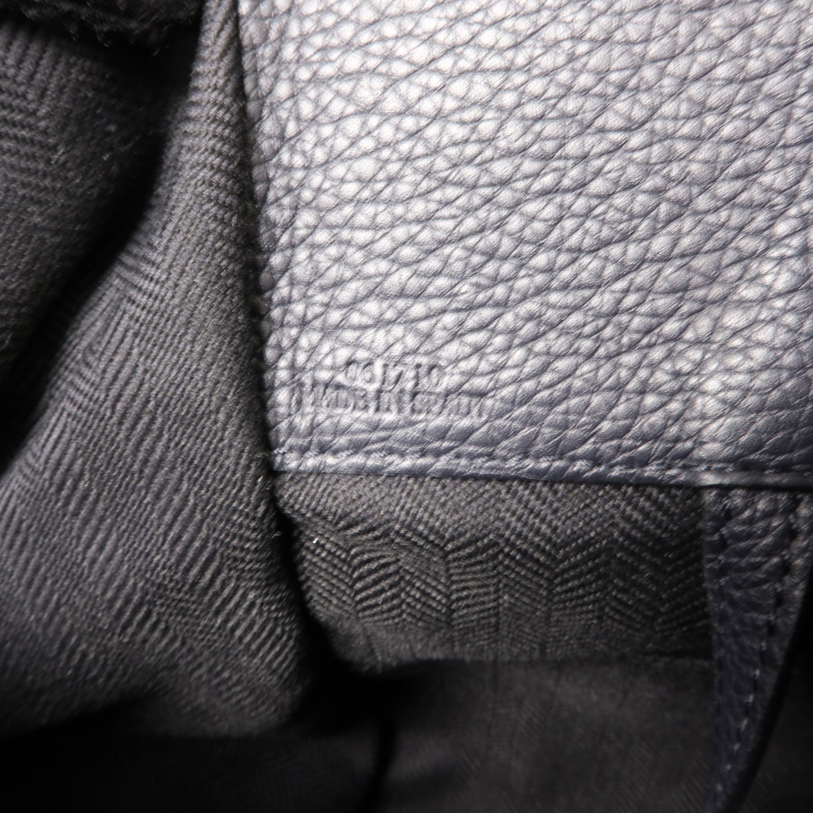 LOEWE 牛皮皮革Hammock Small手挽肩背兩用袋