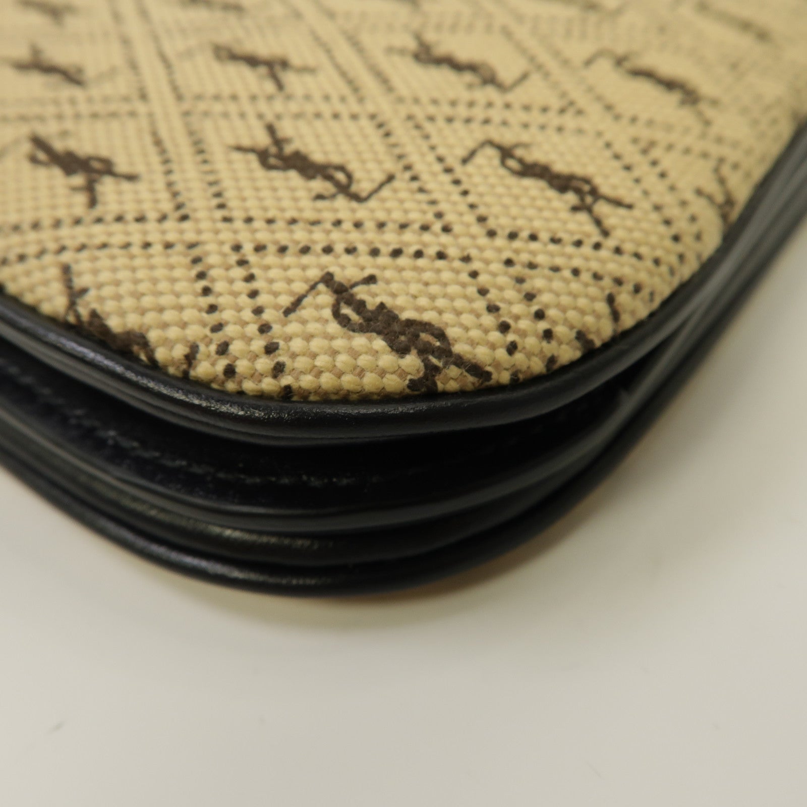 SAINT LAURENT 帆布/牛皮皮革Le Monogramme Shoulder Bag金扣肩背袋米色