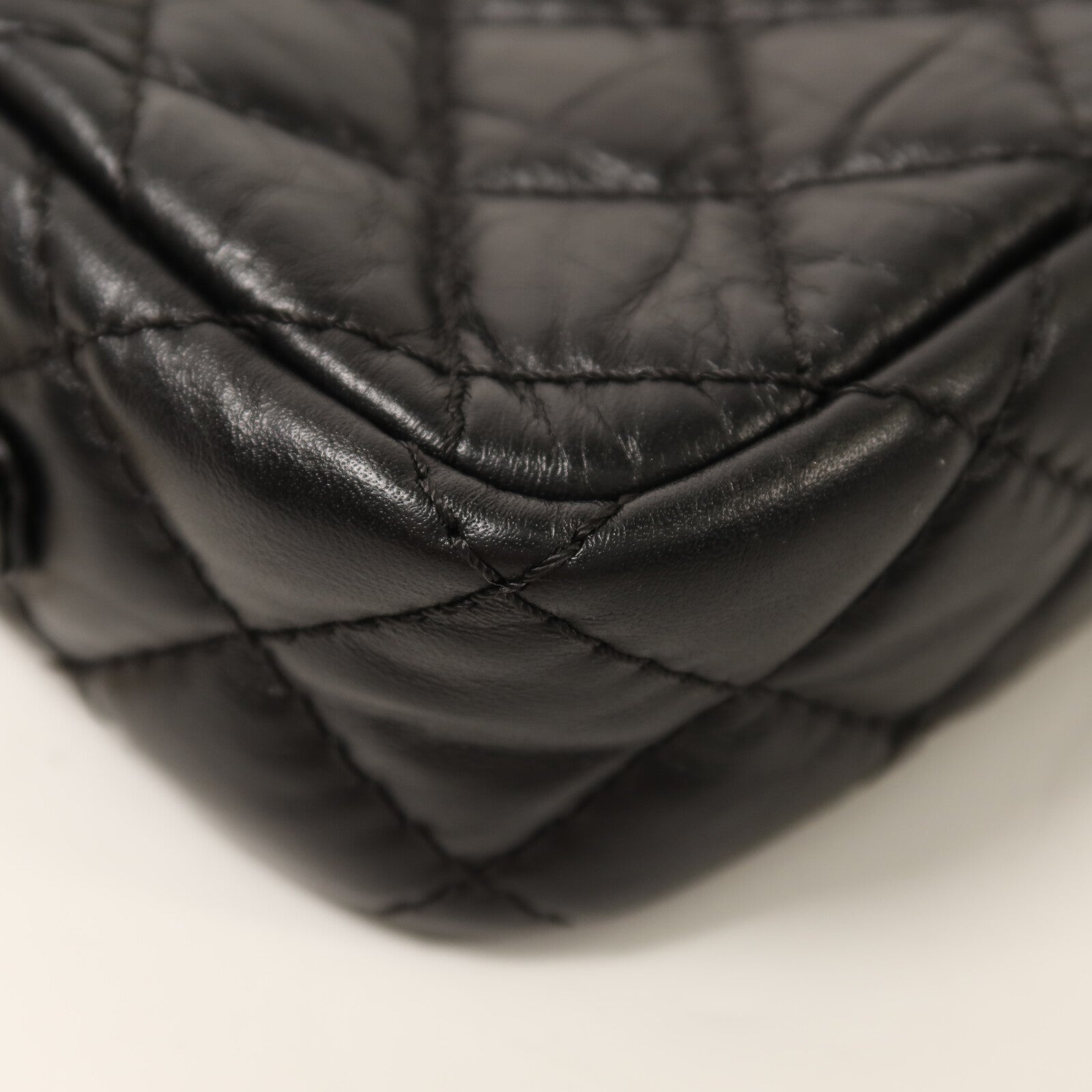 CHANEL 牛皮皮革Small Reissue 2.55 Camera Bag金扣鏈帶肩背袋