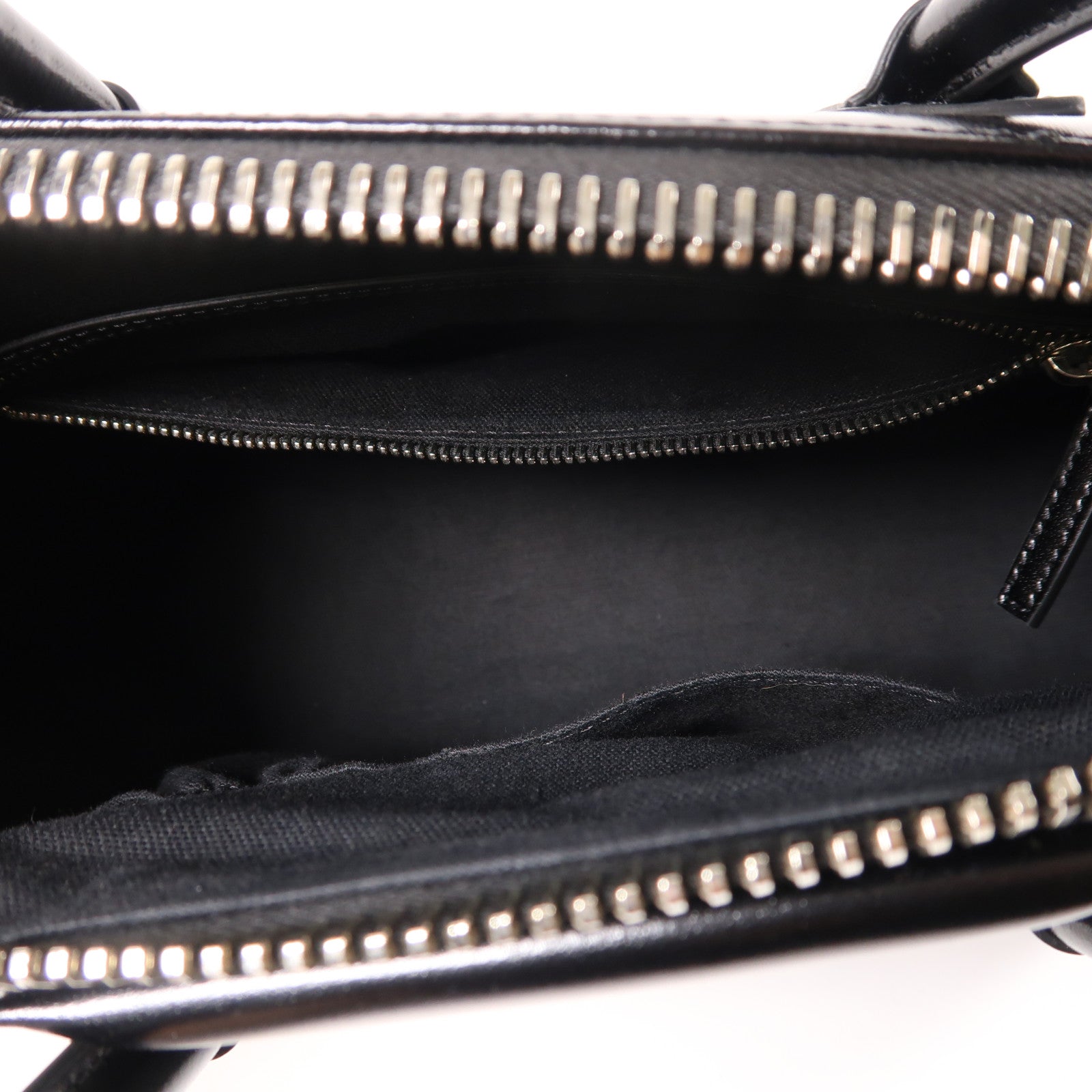 GIVENCHY 牛皮皮革Antigona Bag銀扣手挽肩背兩用袋