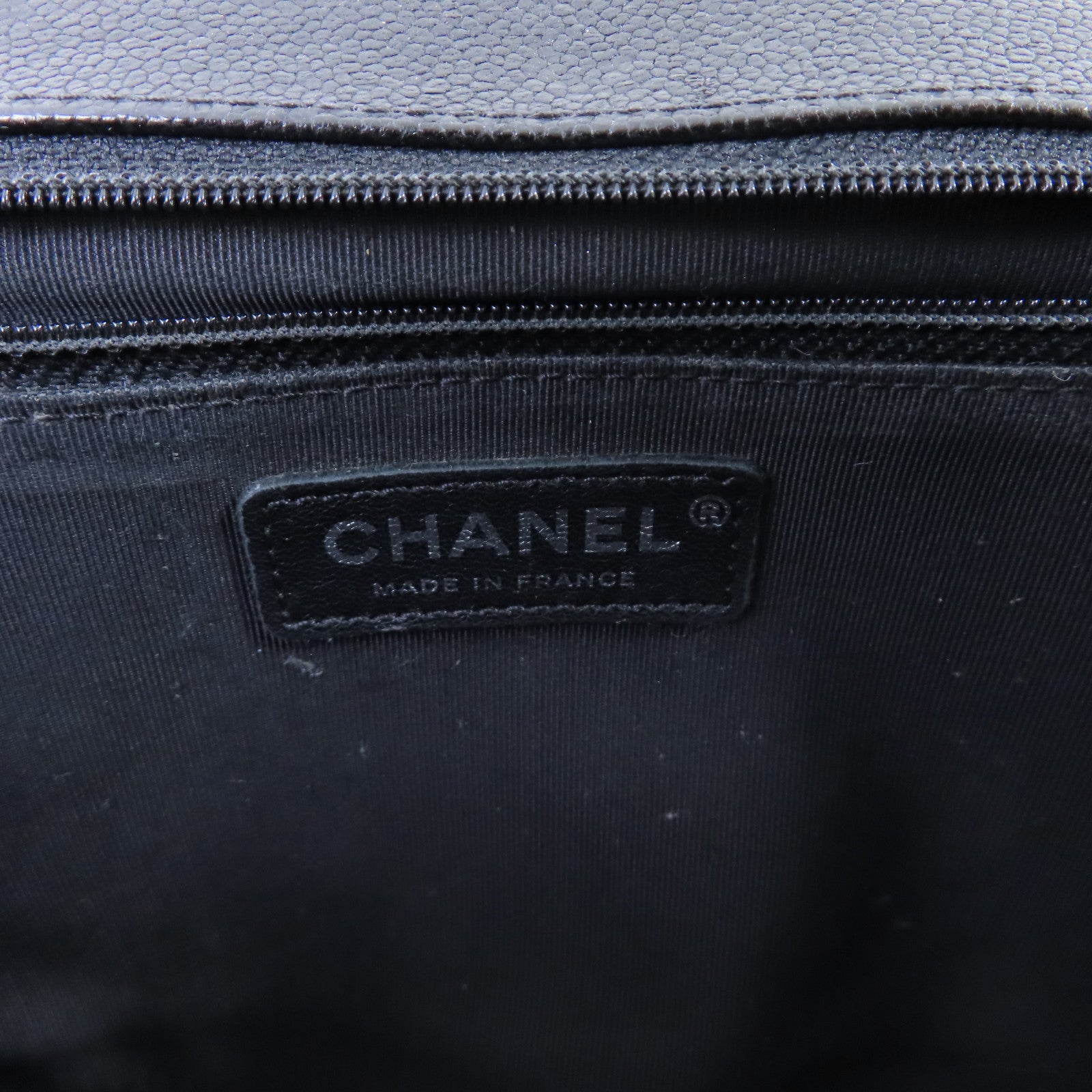 CHANEL 菱格Caviar皮革Boy Chanel Large銀扣鏈帶肩背袋黑色