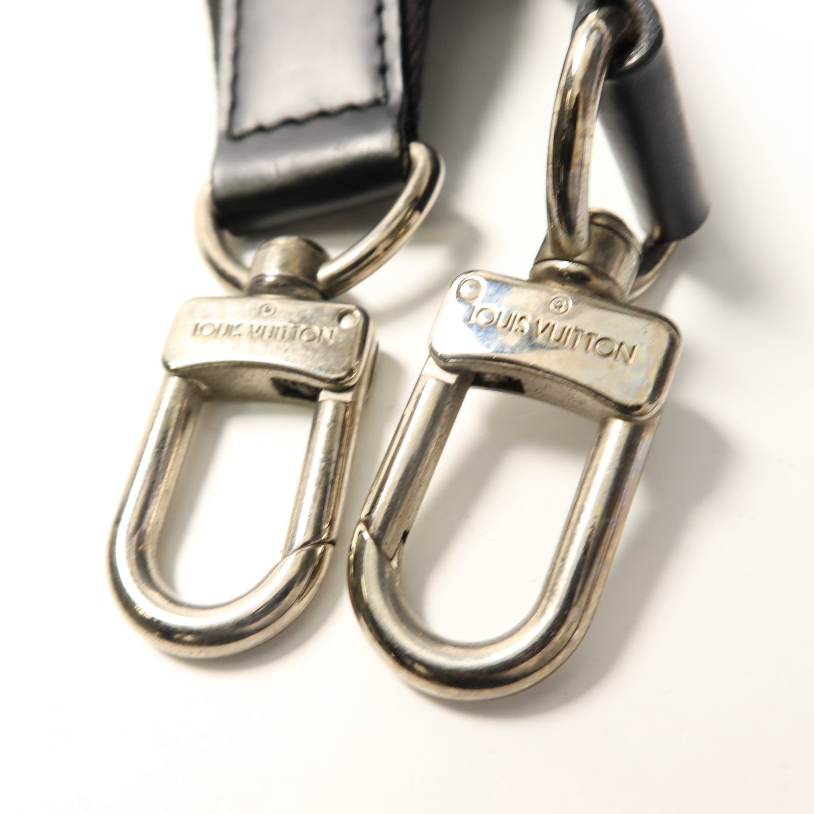 LOUIS VUITTON Damier Graphite Porte Documents Voyage銀扣肩背袋