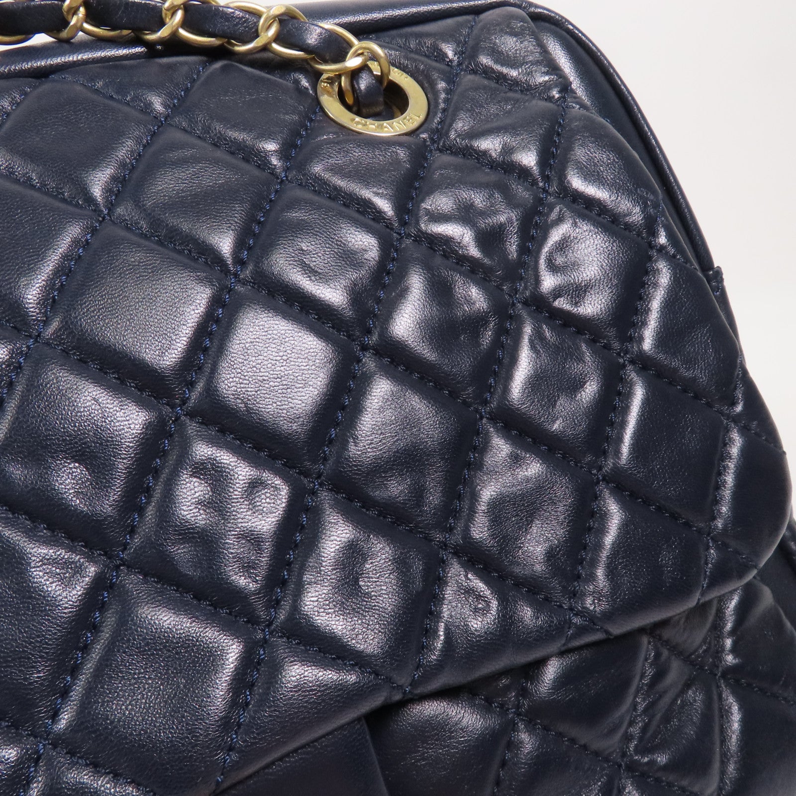 CHANEL 牛皮皮革Shoulder Bag金扣肩背包