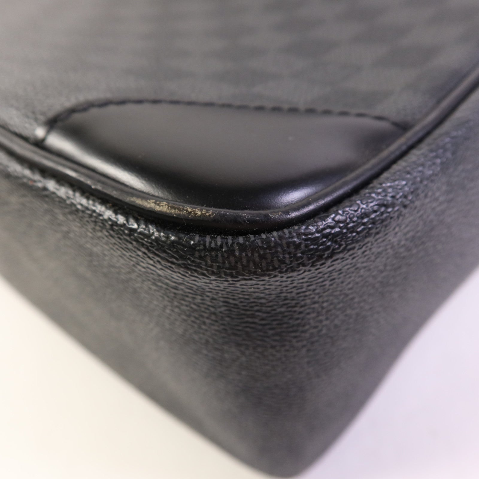 LOUIS VUITTON Damier Graphite Porte Documents Voyage銀扣肩背袋