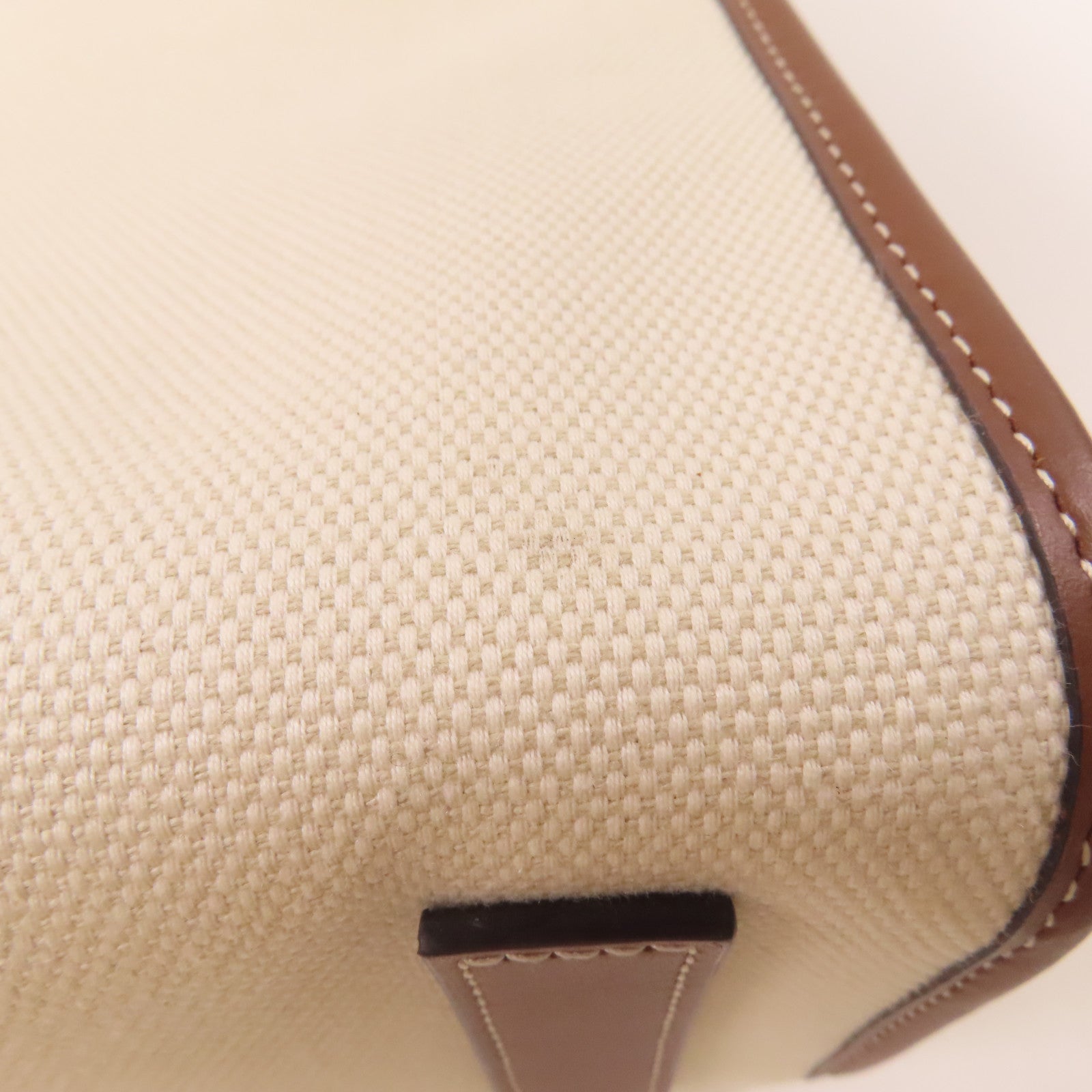 BURBERRY 帆布Freya Tote Bag金扣手挽袋