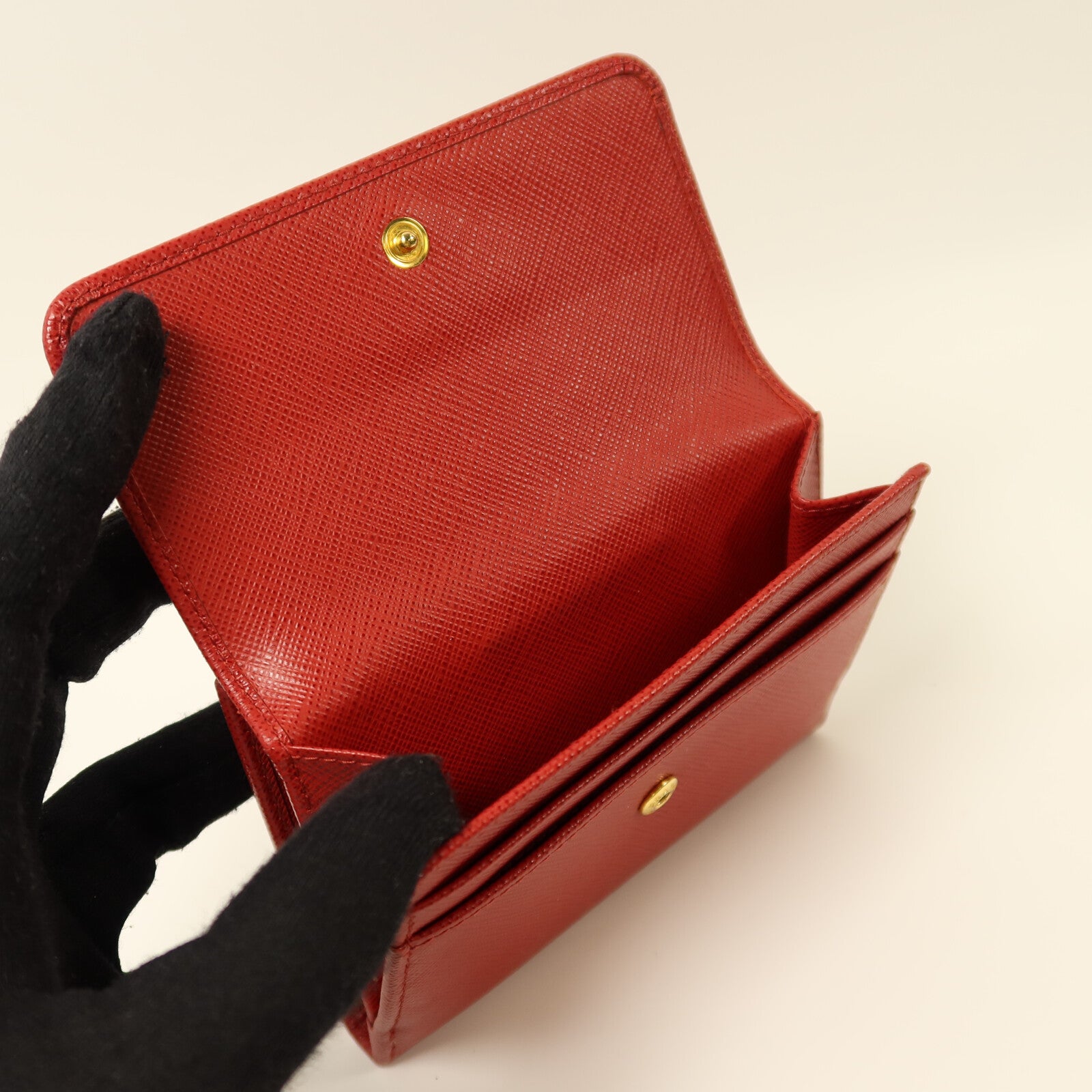 PRADA 牛皮皮革Portafoglio Pattina金扣錢包