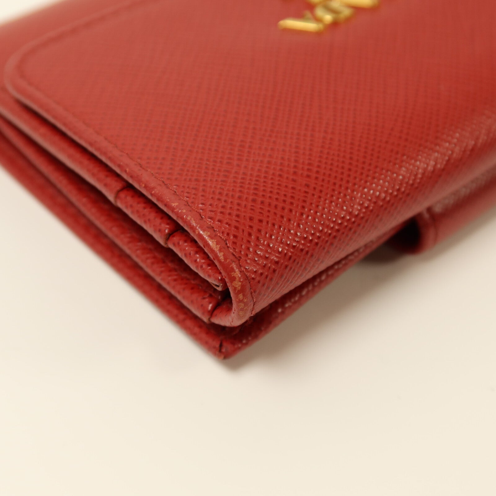 PRADA 牛皮皮革Portafoglio Pattina金扣錢包