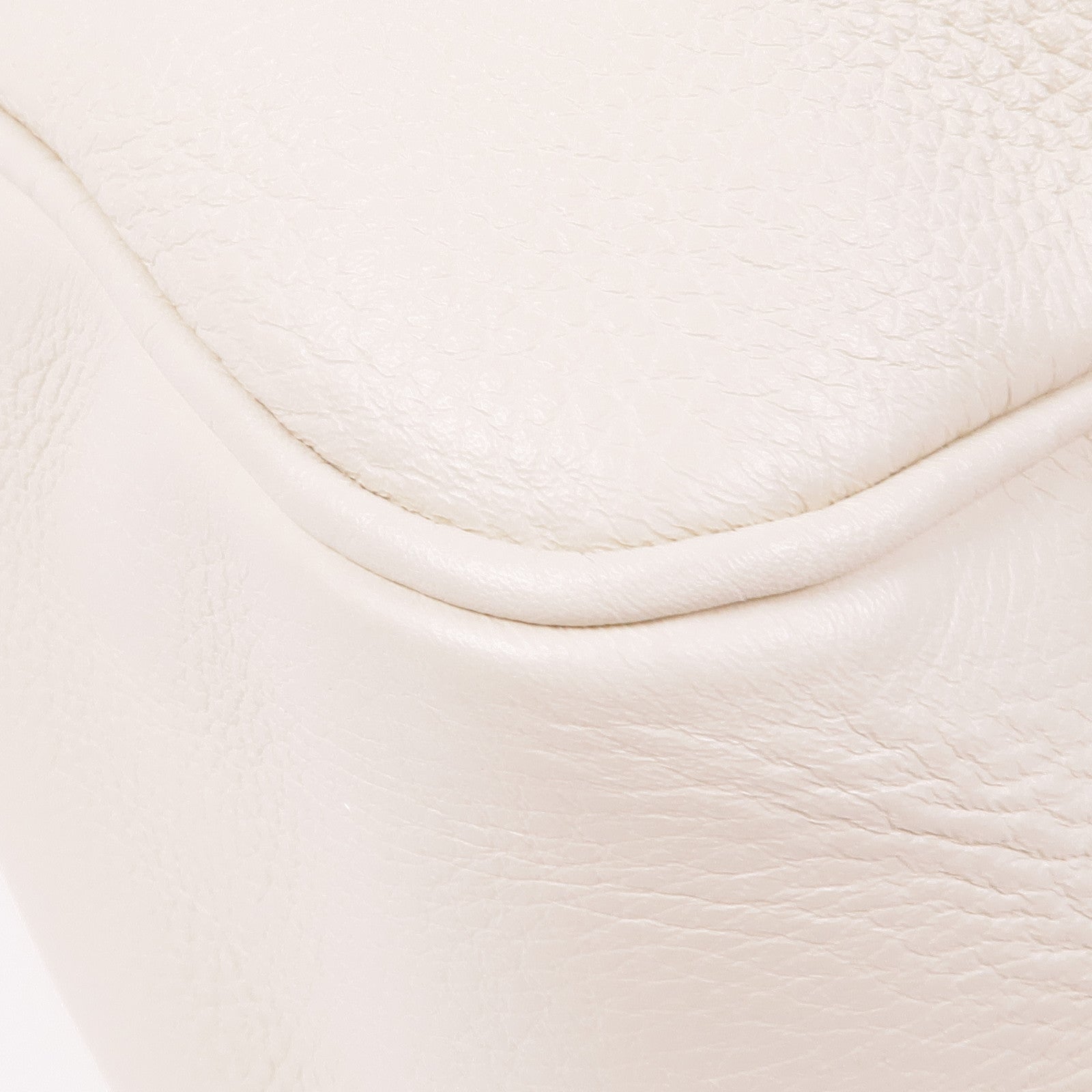 GUCCI 帆布/皮革Diana Bamboo GG Canvas金扣手挽肩背兩用袋