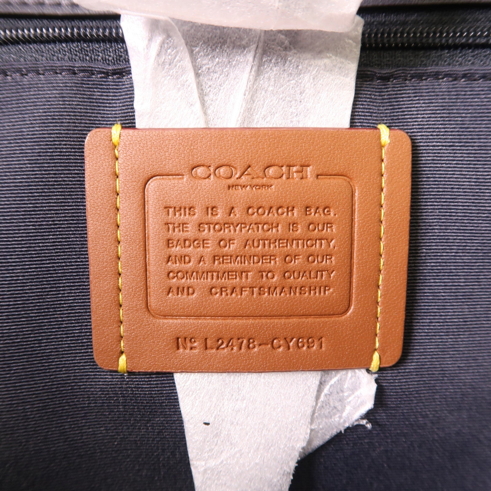 COACH 塗層帆布Tote Bag金扣手挽袋