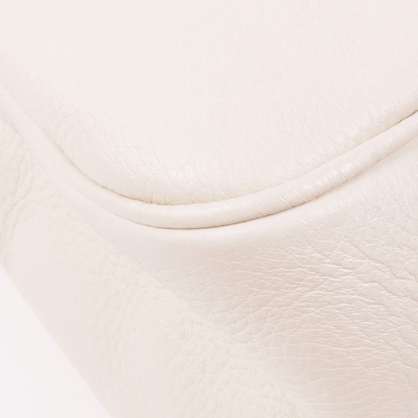 GUCCI 帆布/皮革Diana Bamboo GG Canvas金扣手挽肩背兩用袋