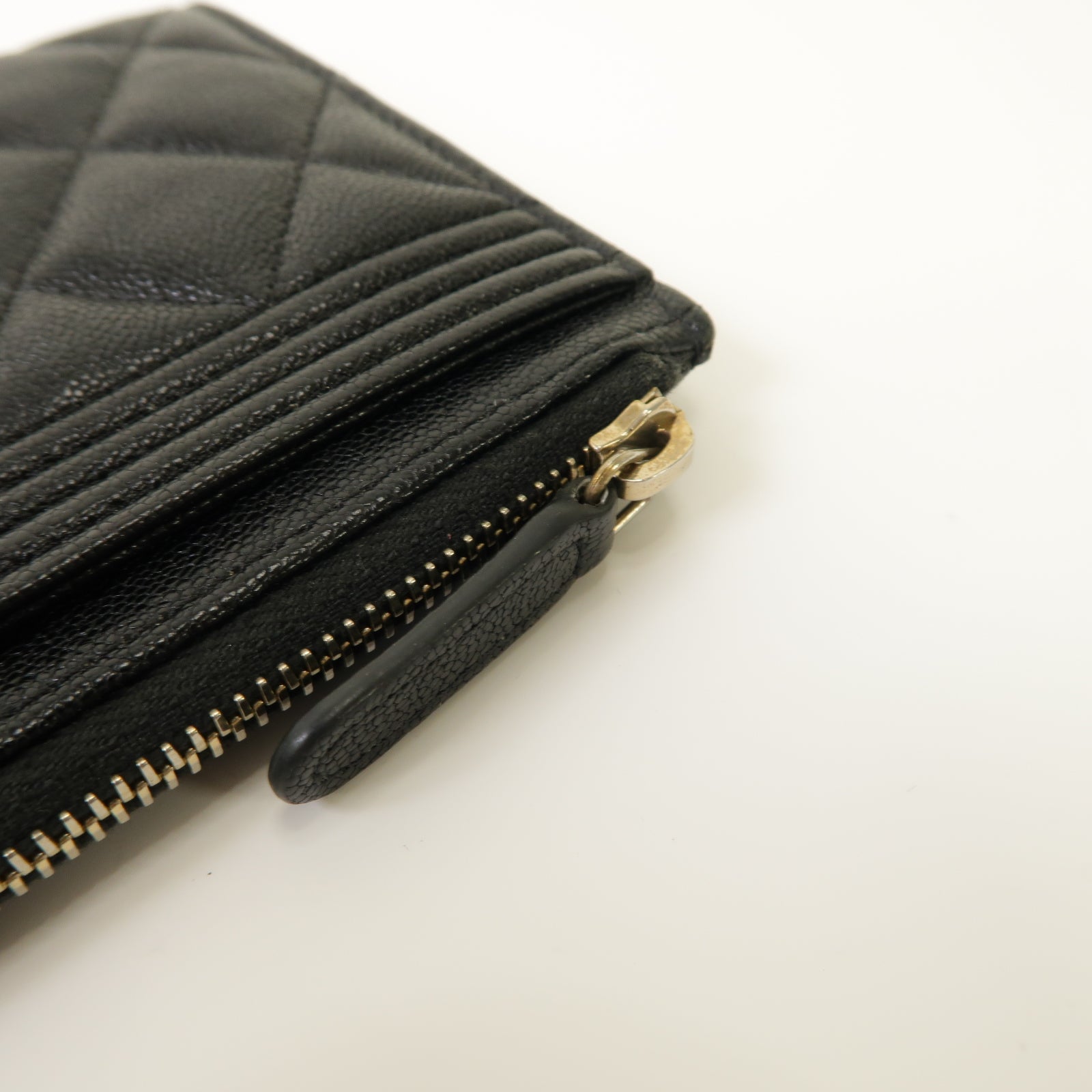 CHANEL Caviar皮革Boy Clutch Bag金扣手拿包黒色