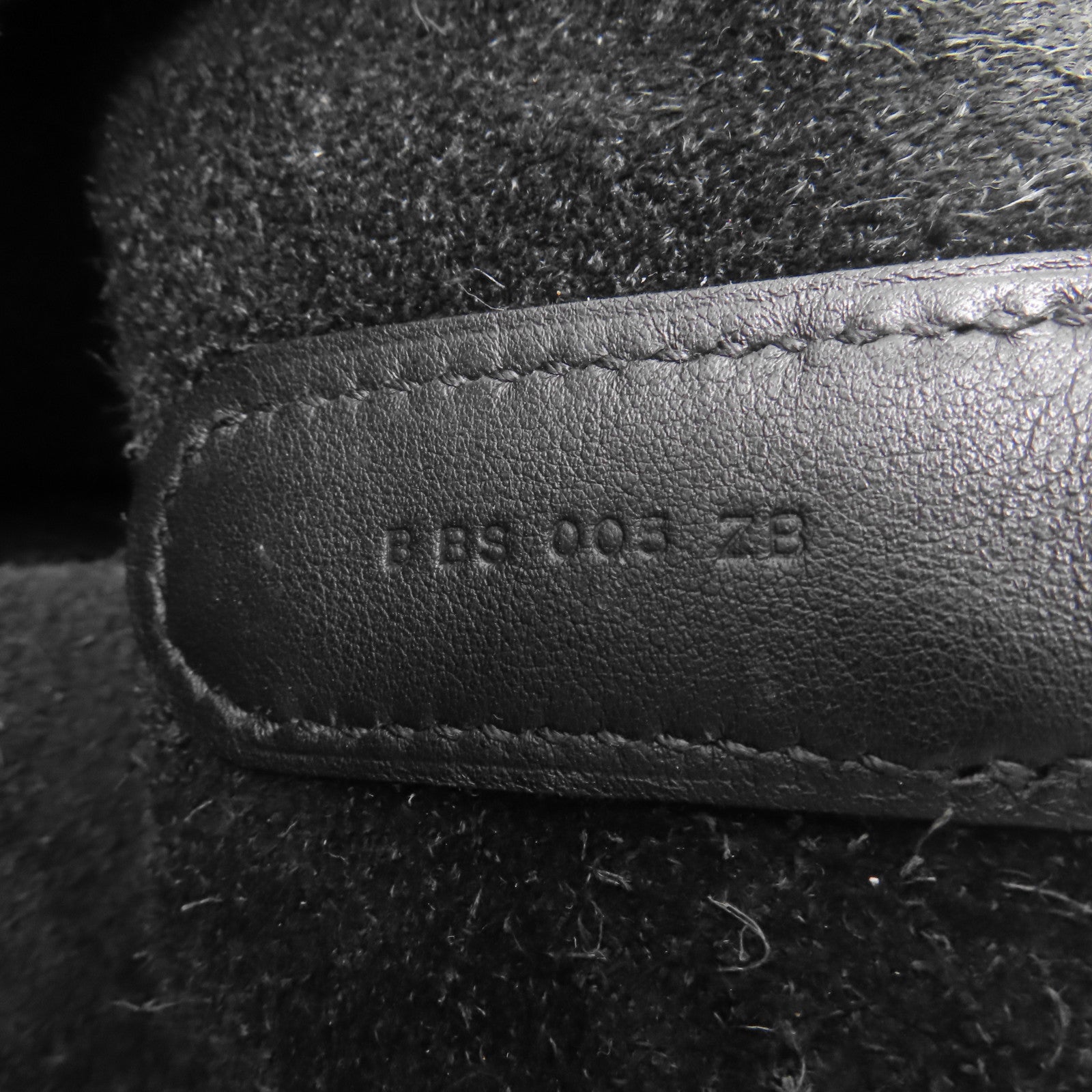 HERMES Clemence皮革In The Loop 22金扣手挽袋