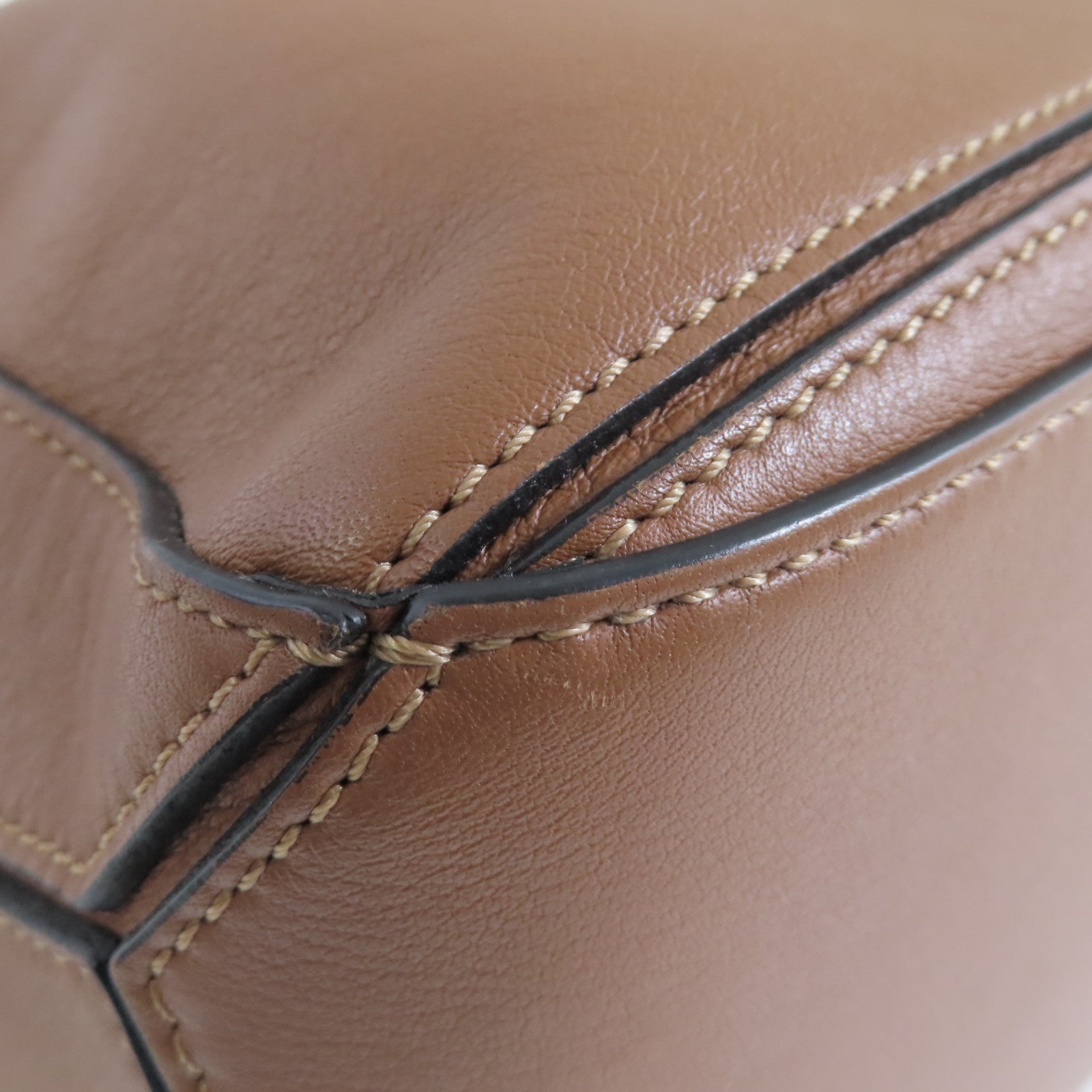 LOEWE 牛皮皮革Small Puzzle Bag銀扣手挽肩背兩用袋啡色
