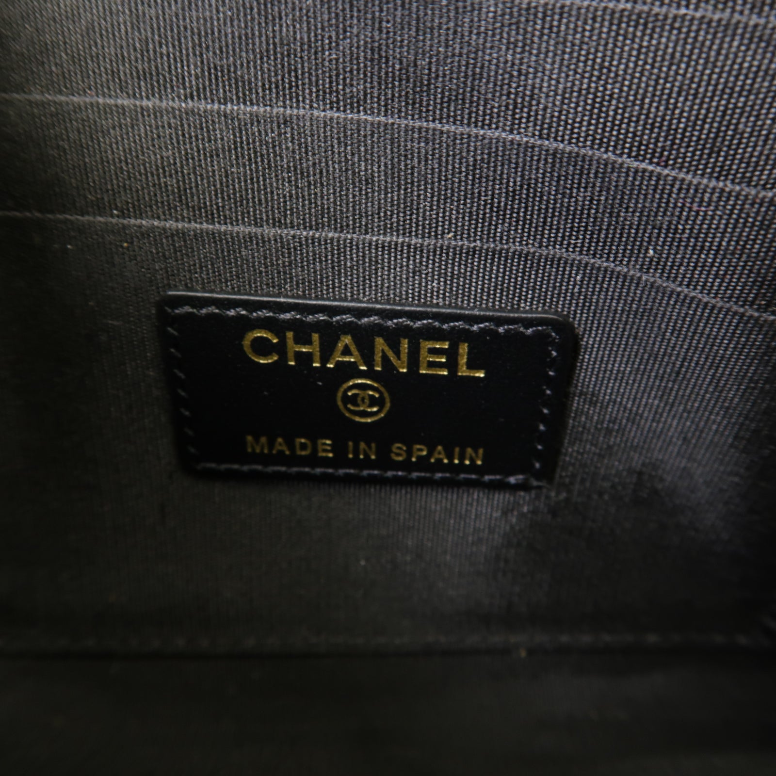 CHANEL Caviar皮革Boy Clutch Bag金扣手拿包黒色