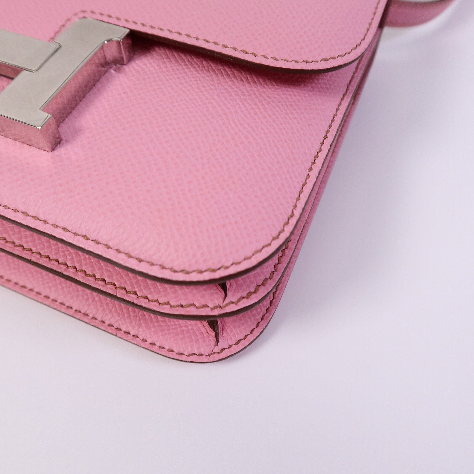 HERMES Epsom皮革Constance Mini肩背袋Bubblegum Pink