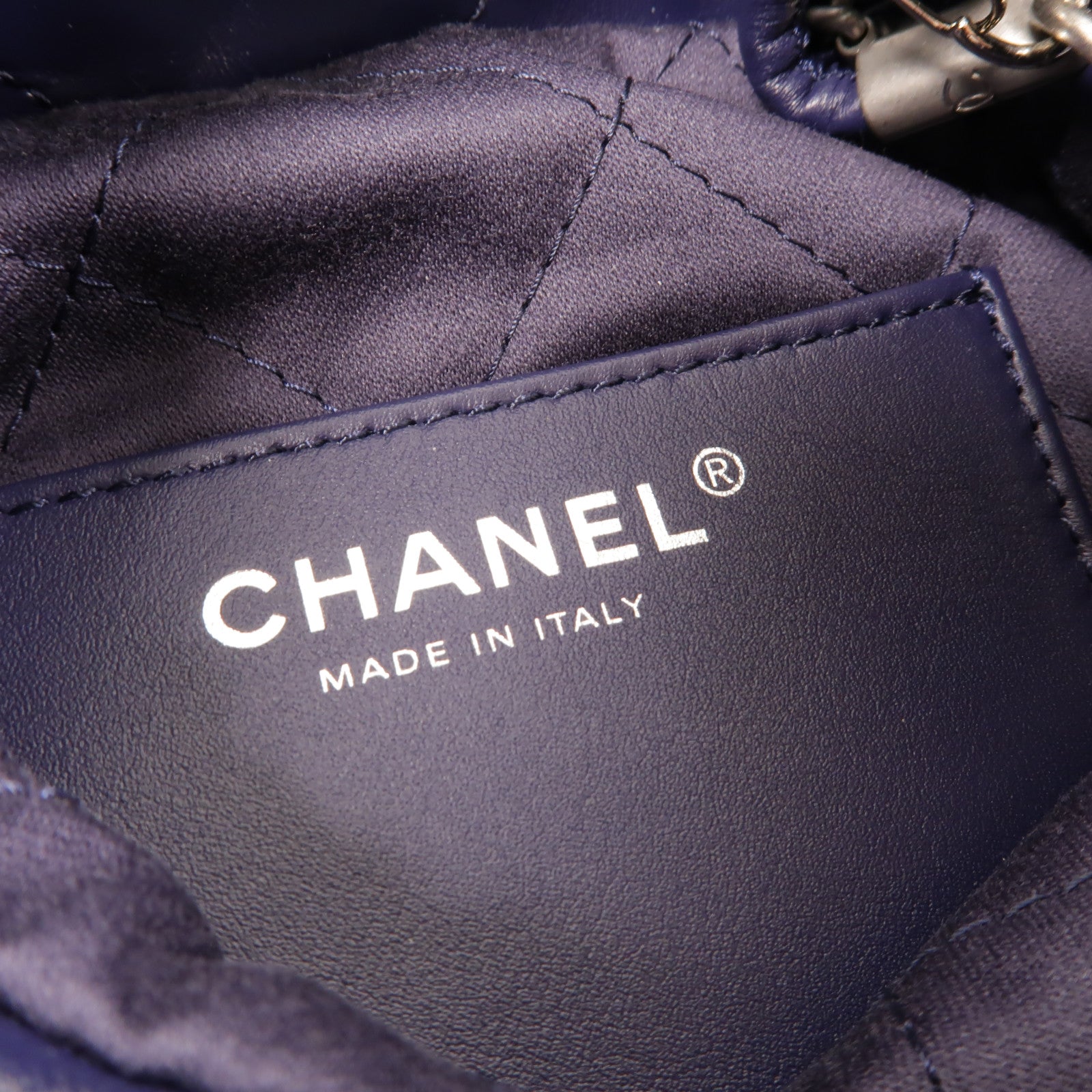 CHANEL 牛皮皮革Chanel 22 Mini手挽肩背兩用袋