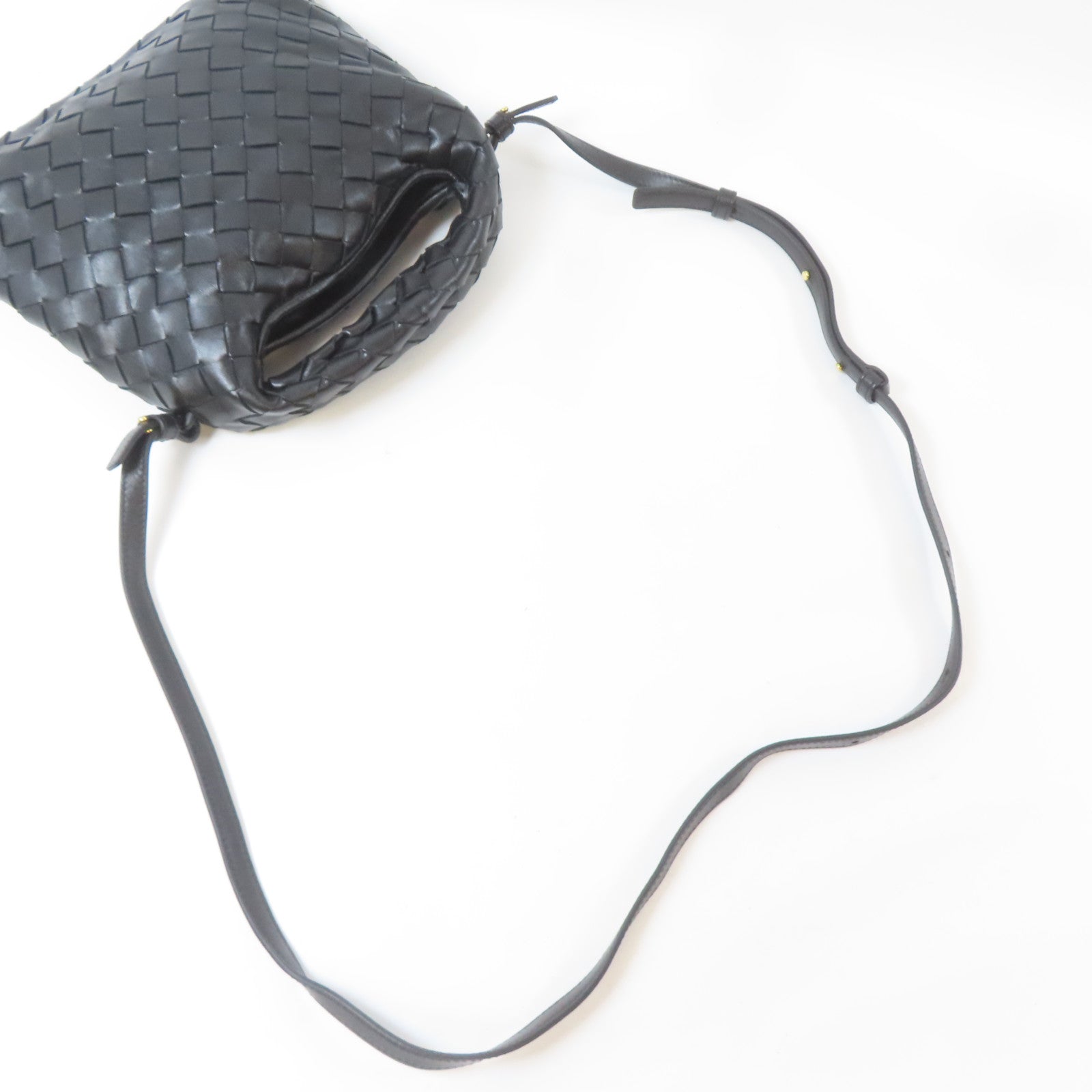 BOTTEGA VENETA 織紋牛皮皮革Mini Hop Hobo Bag金扣手挽肩背兩用袋黑色
