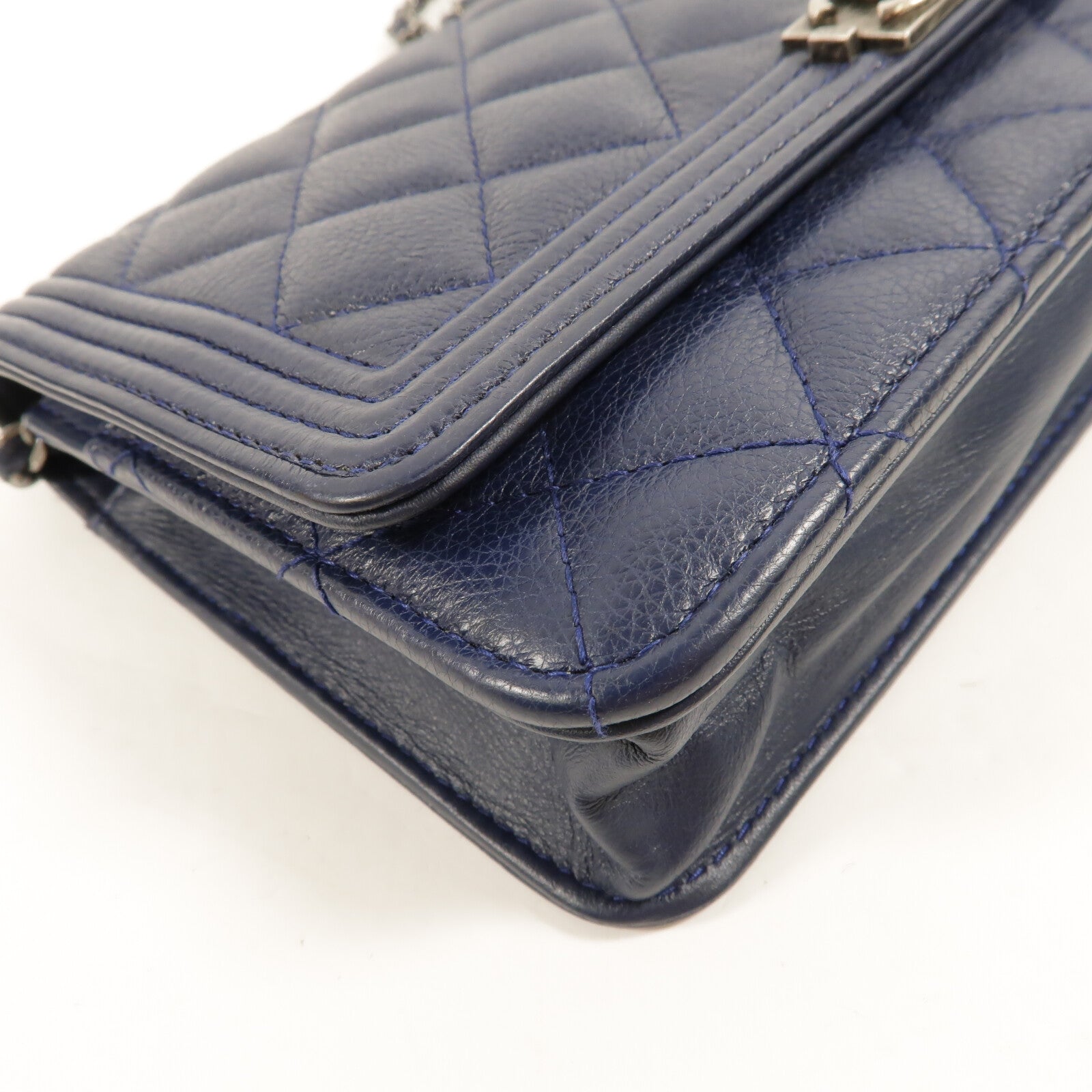 CHANEL 牛皮皮革Boy Wallet On Chain鏈帶肩背袋