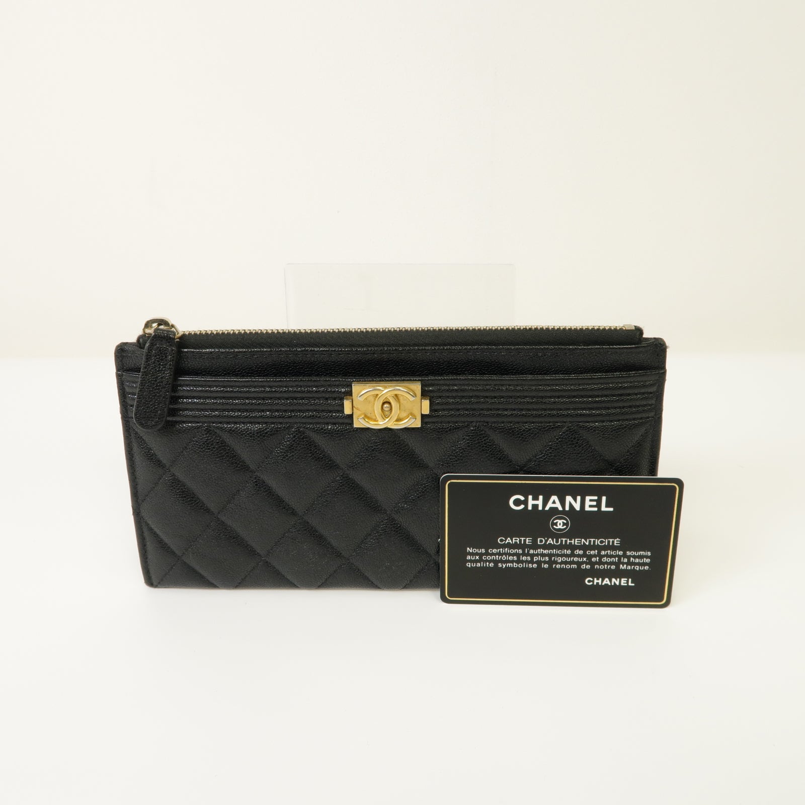 CHANEL Caviar皮革Boy Clutch Bag金扣手拿包黒色
