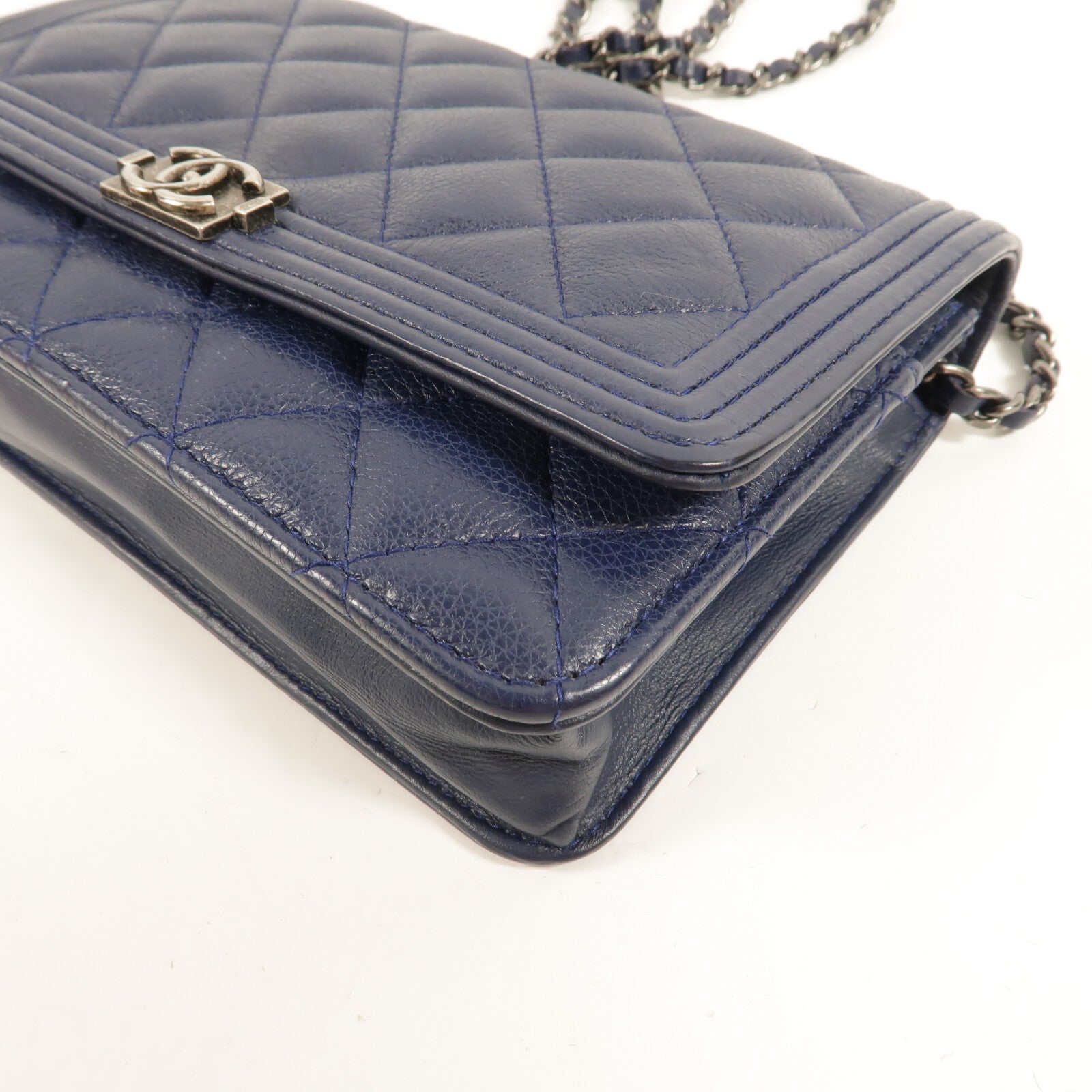CHANEL 牛皮皮革Boy Wallet On Chain鏈帶肩背袋
