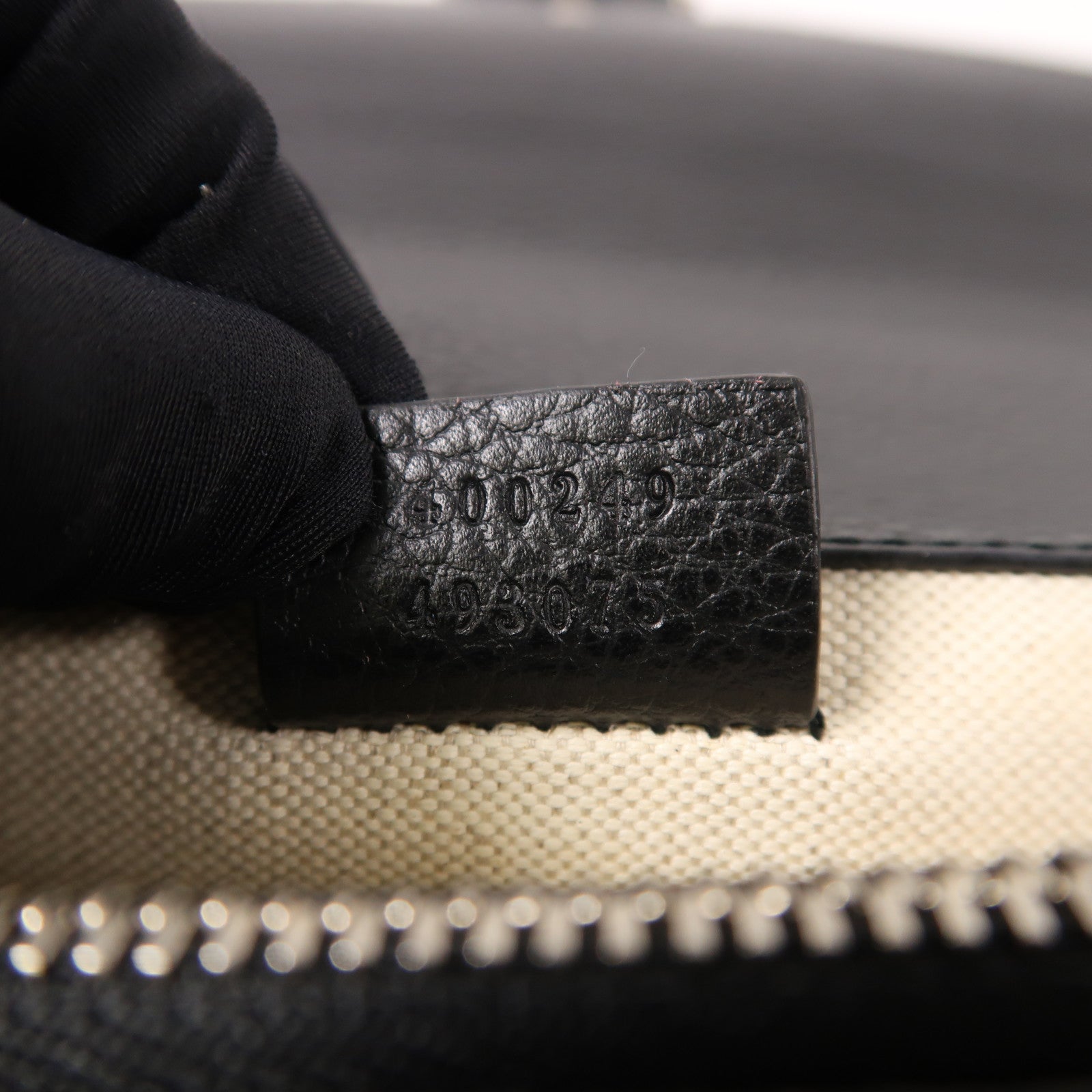 GUCCI 牛皮皮革Dionysus銀扣鏈帶肩背袋