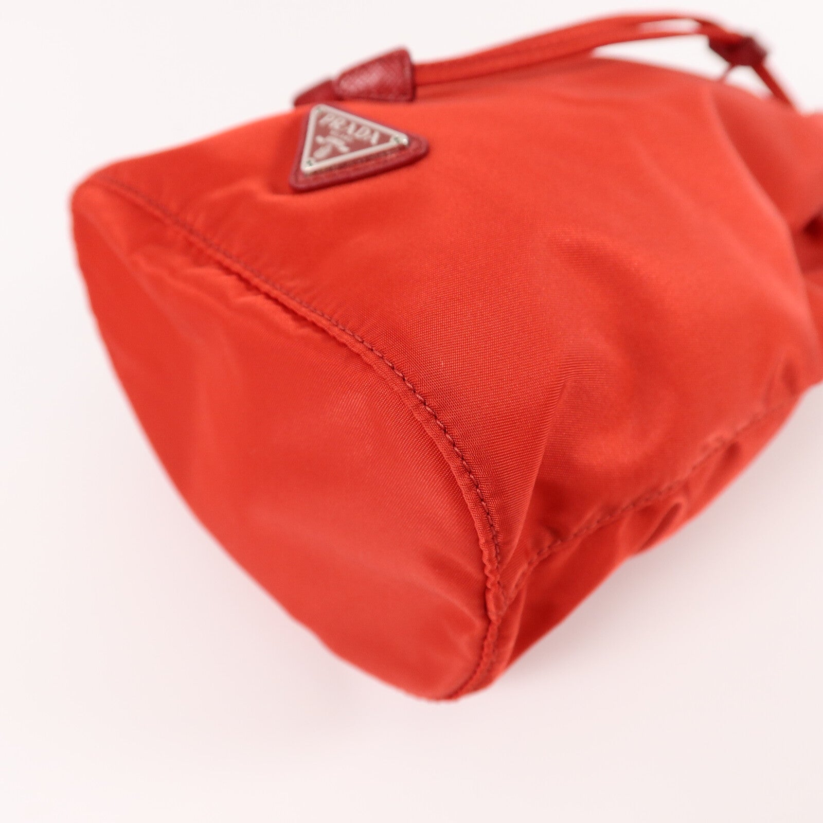 PRADA 尼龍Bucket Bag手挽袋