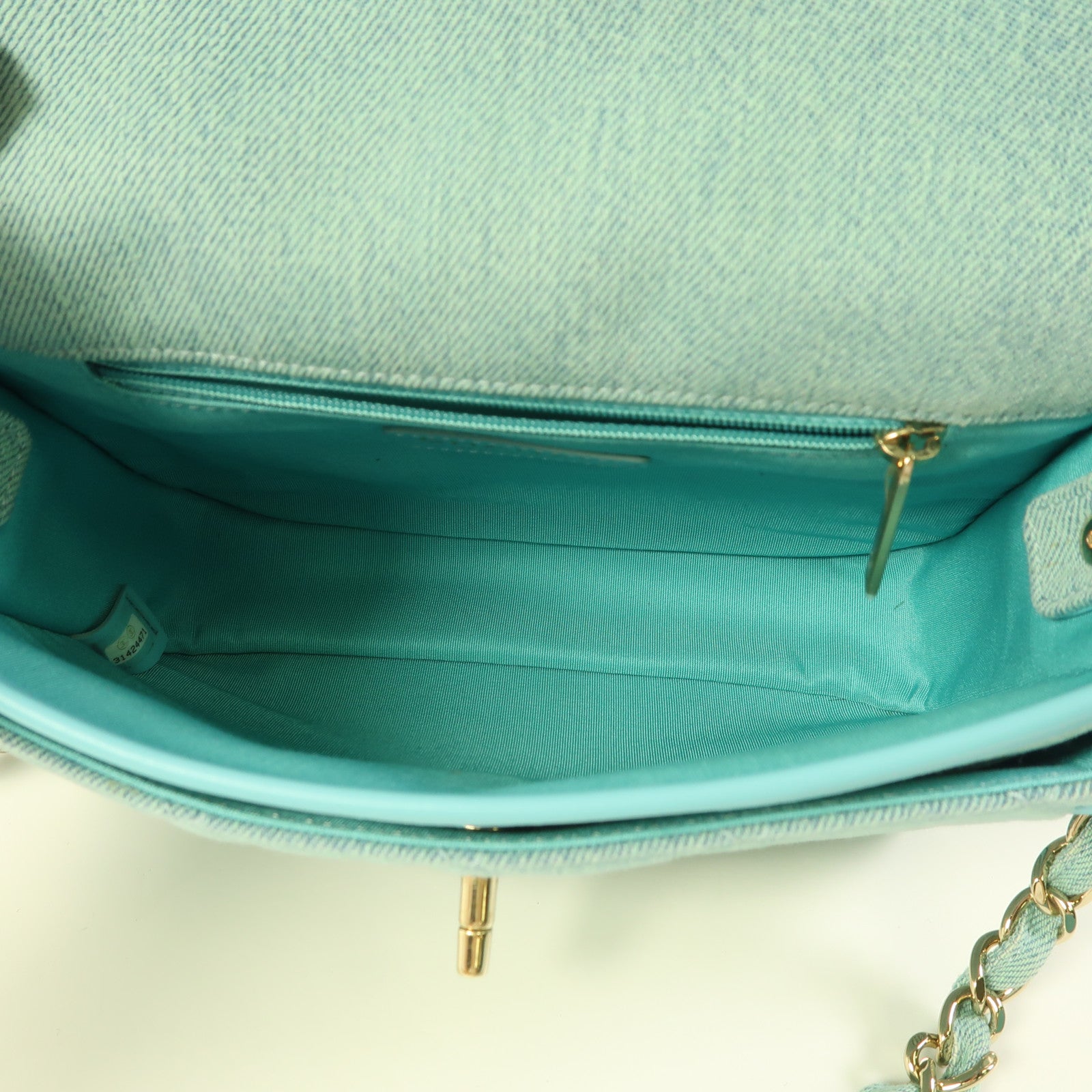 CHANEL 牛仔布料Small Messenger Flap Bag金扣鏈帶肩背袋