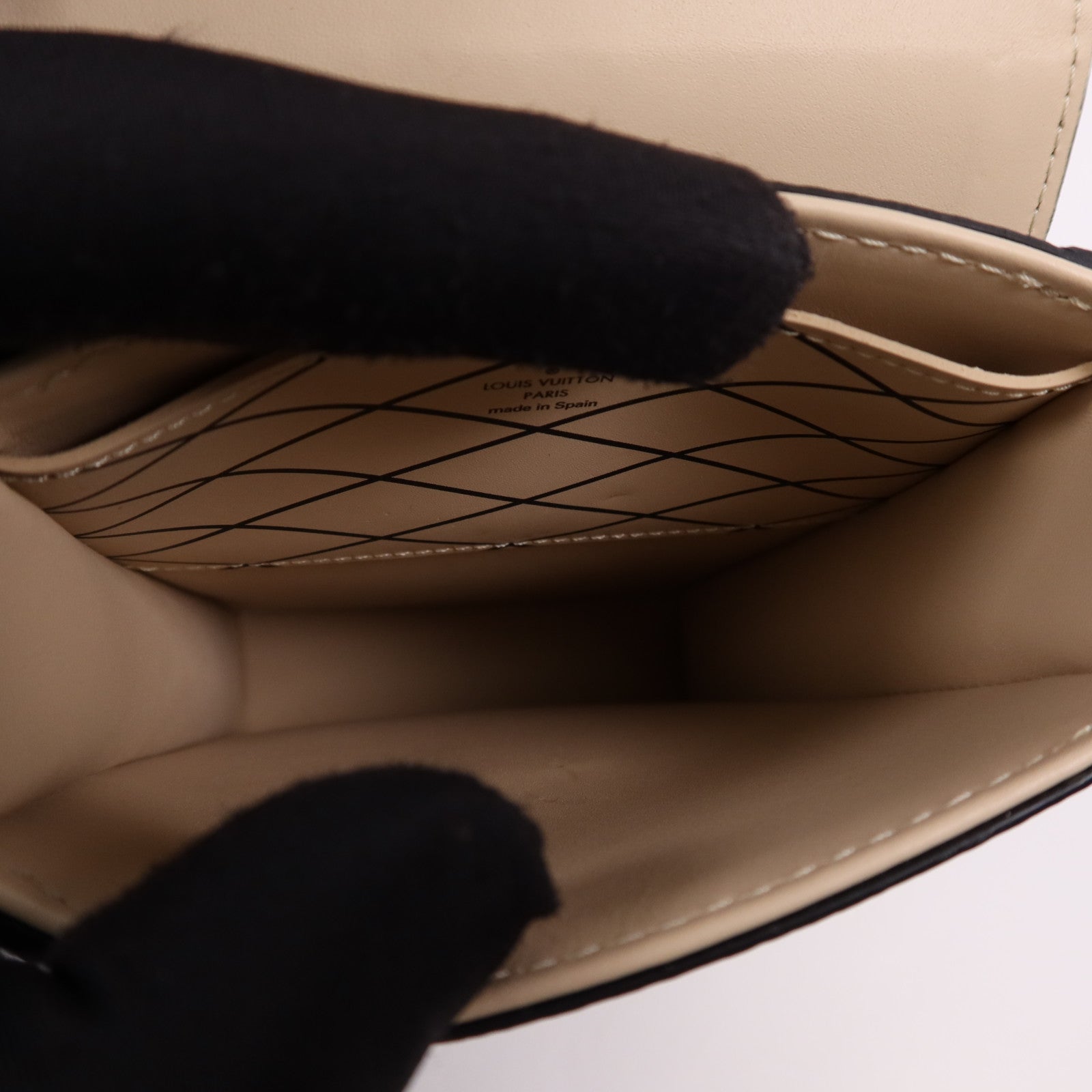 LOUIS VUITTON Monogram Pochette Trunk Vertical金扣鏈帶肩背袋