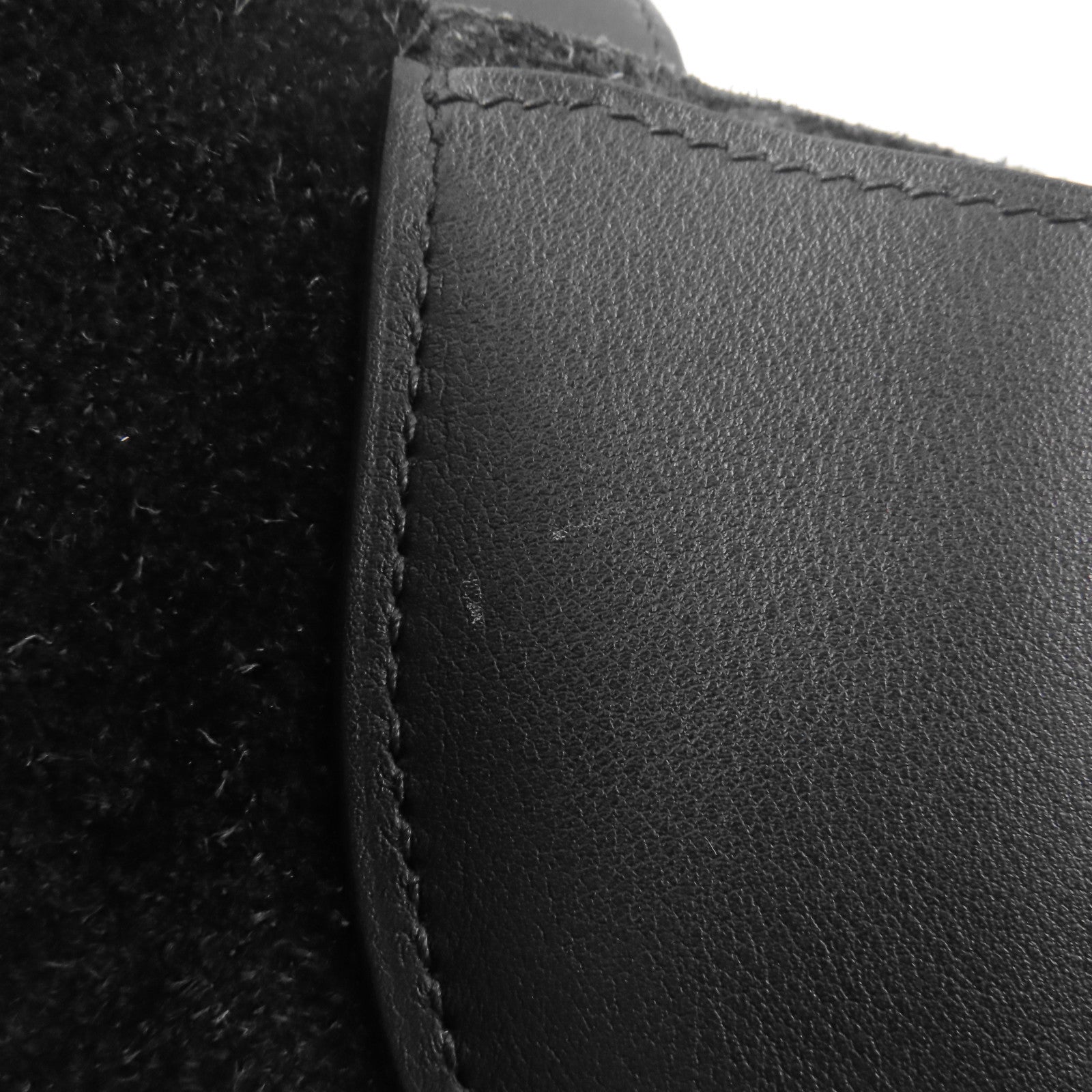 HERMES Clemence皮革In The Loop 22金扣手挽袋