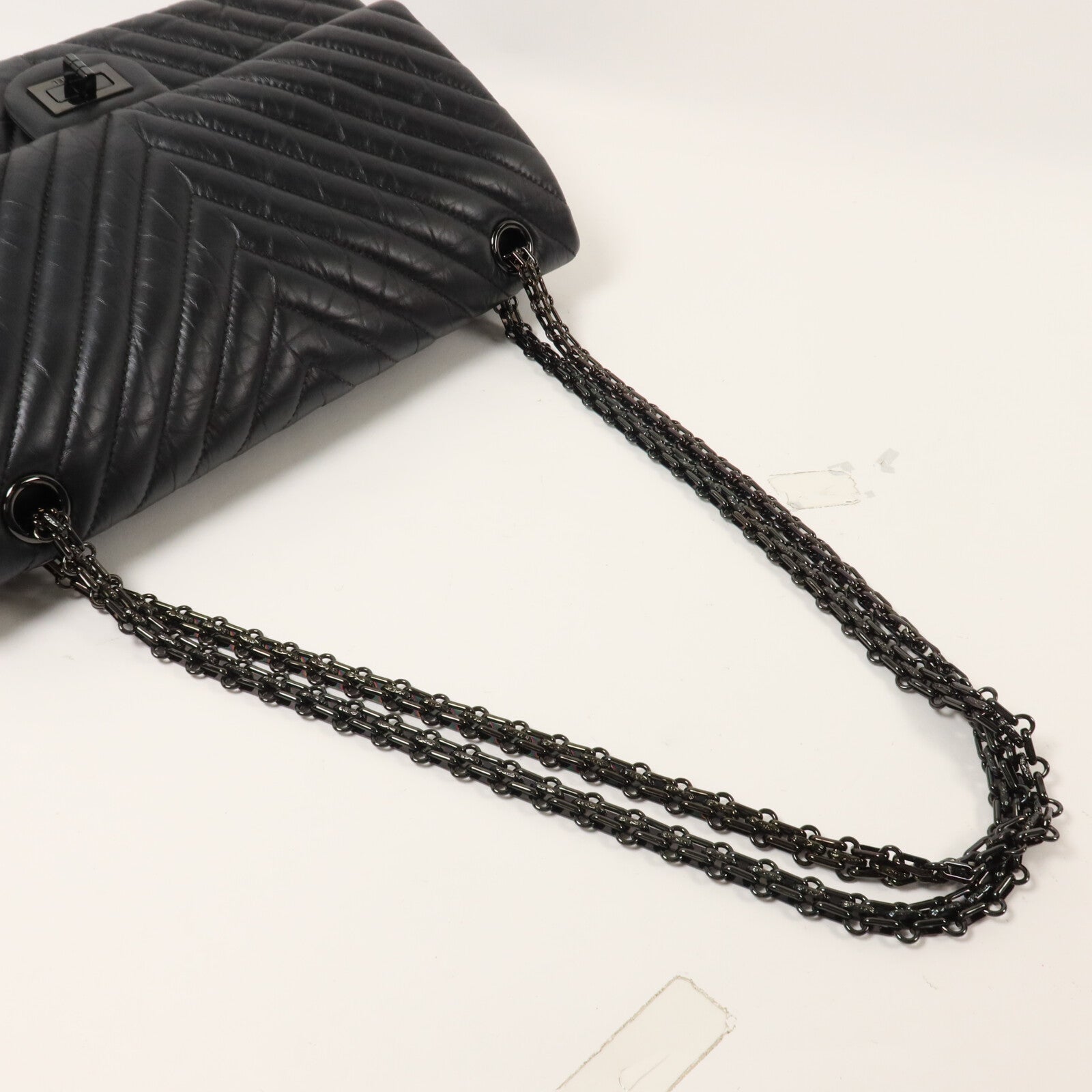 CHANEL 牛皮皮革2.55 Medium鏈帶肩背袋