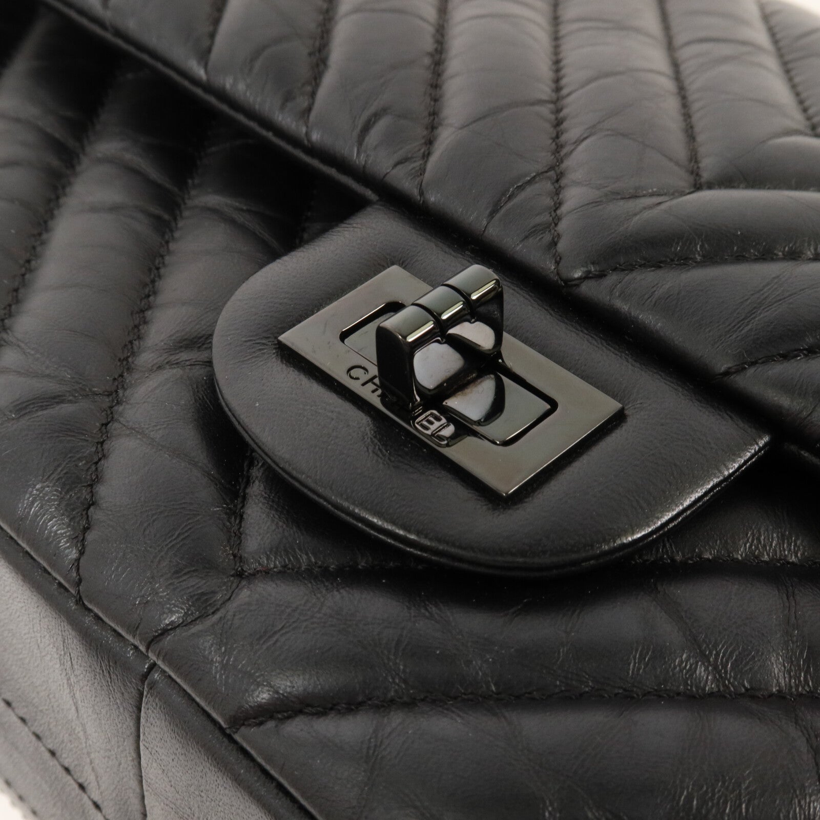 CHANEL 牛皮皮革2.55 Medium鏈帶肩背袋