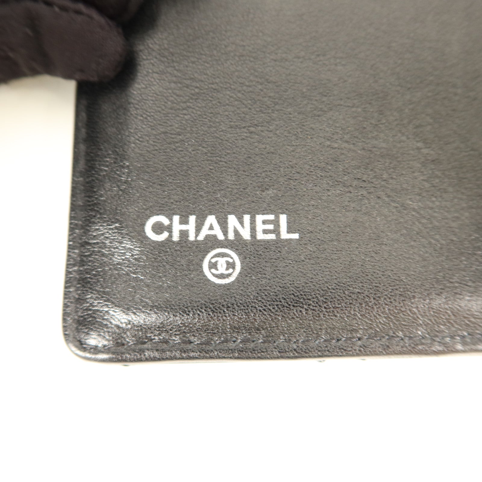 CHANEL 漆皮皮革Long Bifold Wallet銀扣長錢包