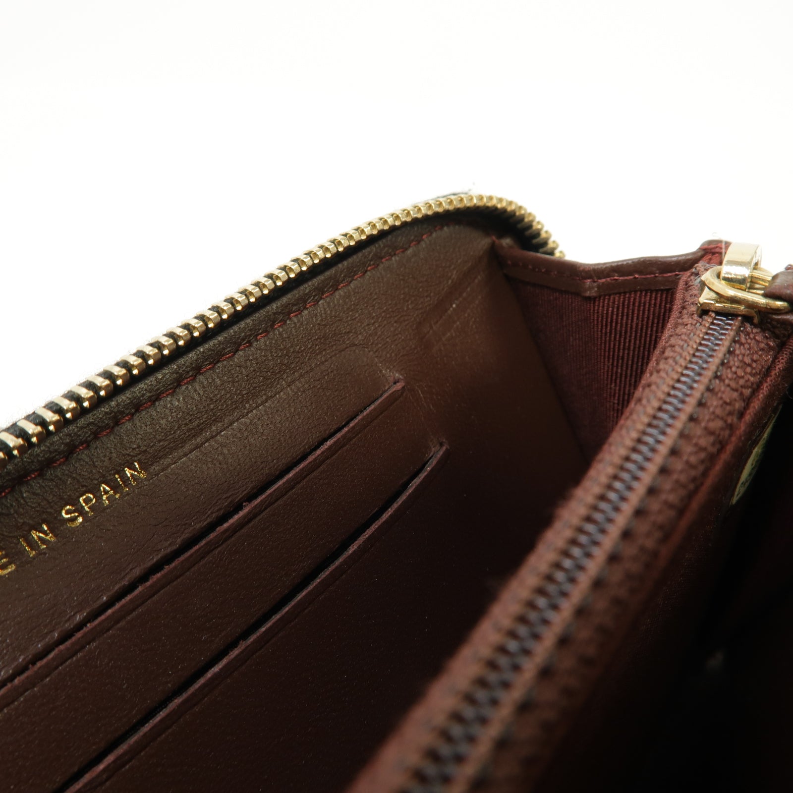 CHANEL 菱格羊皮皮革Medium Zipped Wallet金扣中長錢包黑色