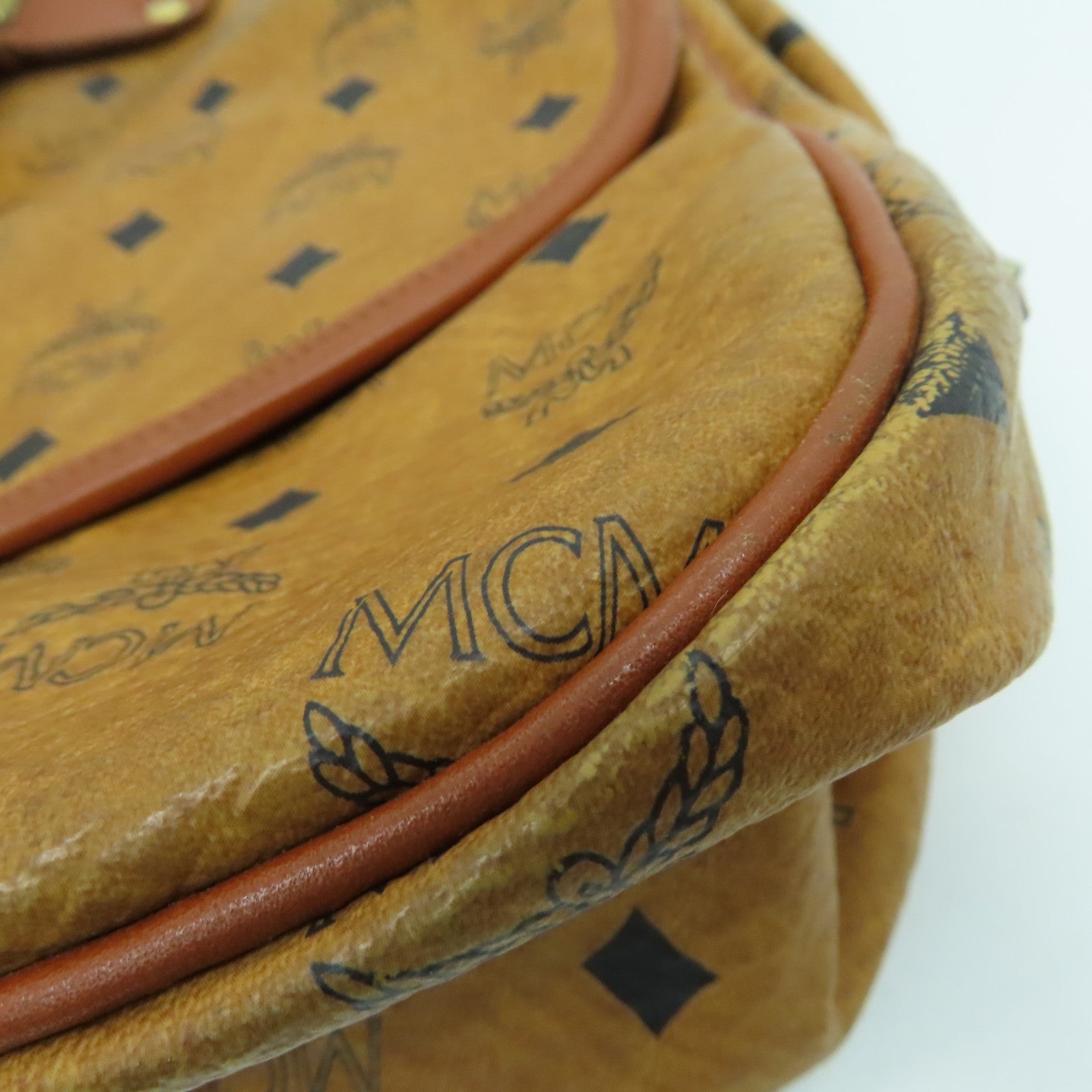 MCM 牛皮皮革Shoulder Bag肩背袋金扣啡色