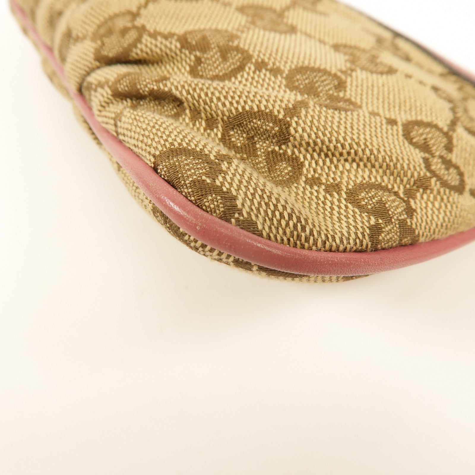 GUCCI 帆布Pouch金扣手拿包