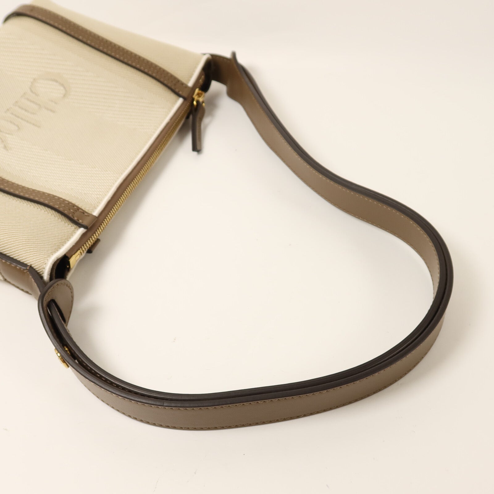 Chloe 帆布Carry Shoulder Bag金扣肩背袋