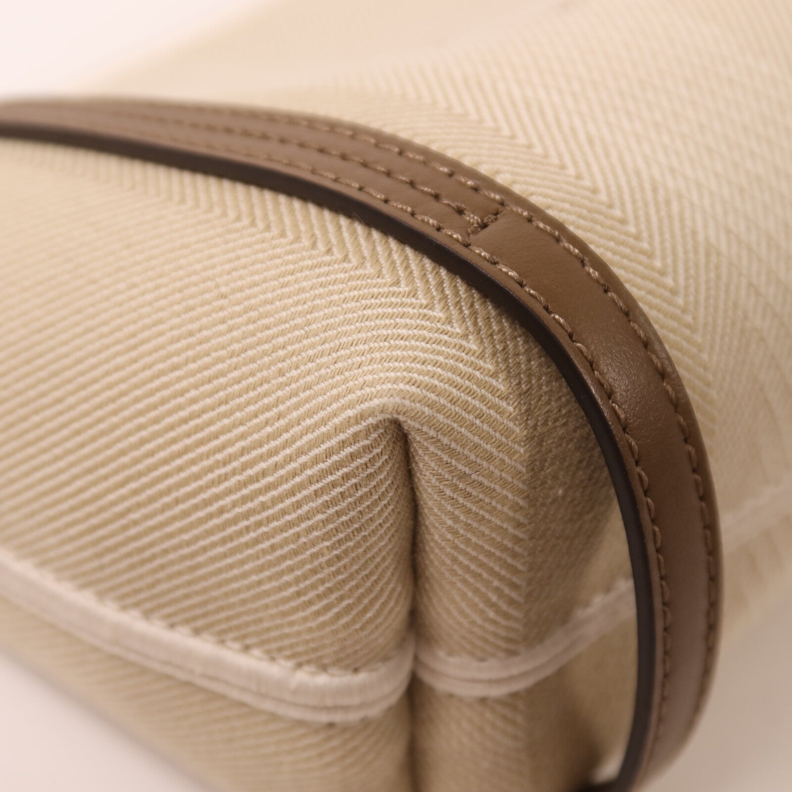 Chloe 帆布Carry Shoulder Bag金扣肩背袋