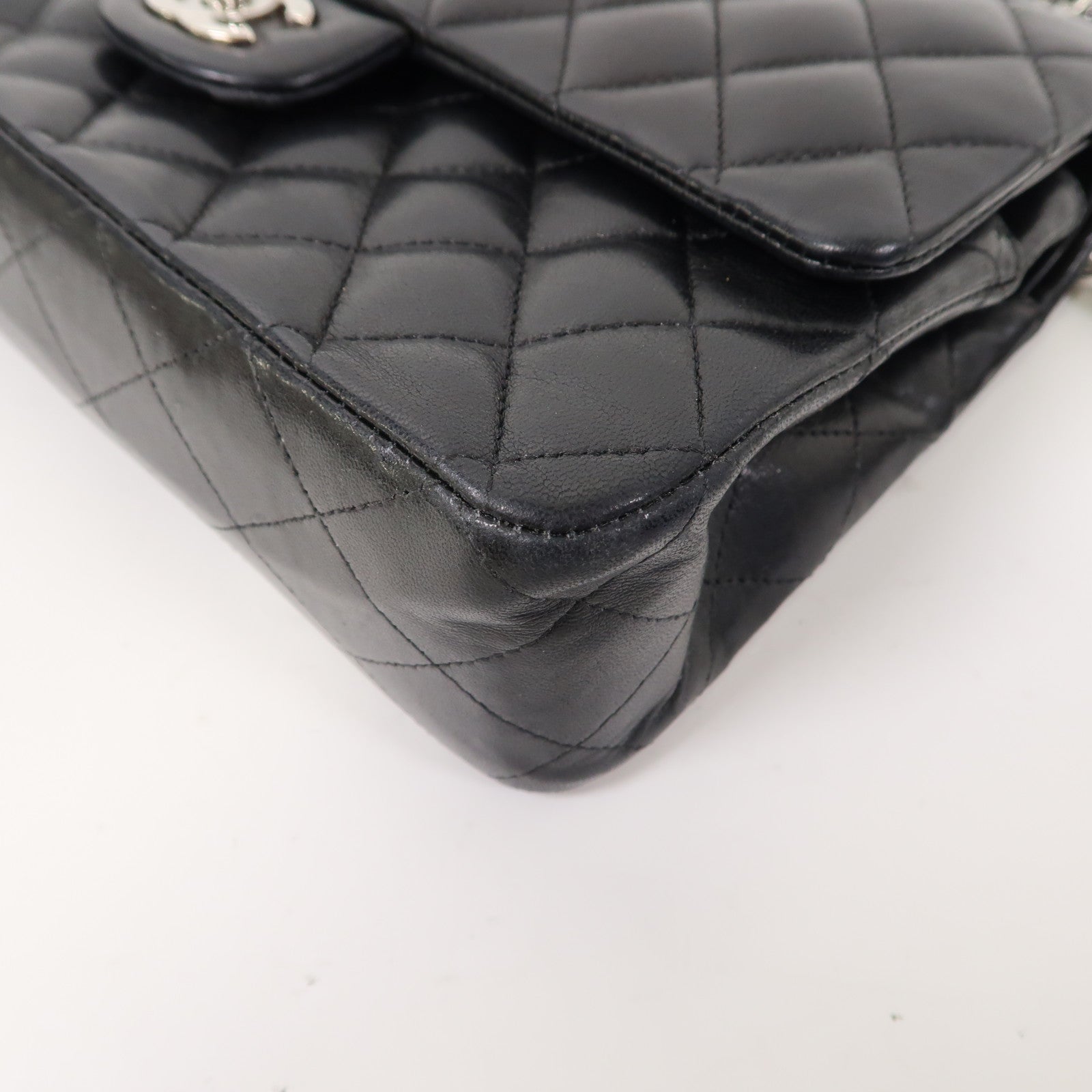 CHANEL 【激減優惠】菱格羊皮皮革Classic Flap 25銀扣鏈帶肩背袋黑色