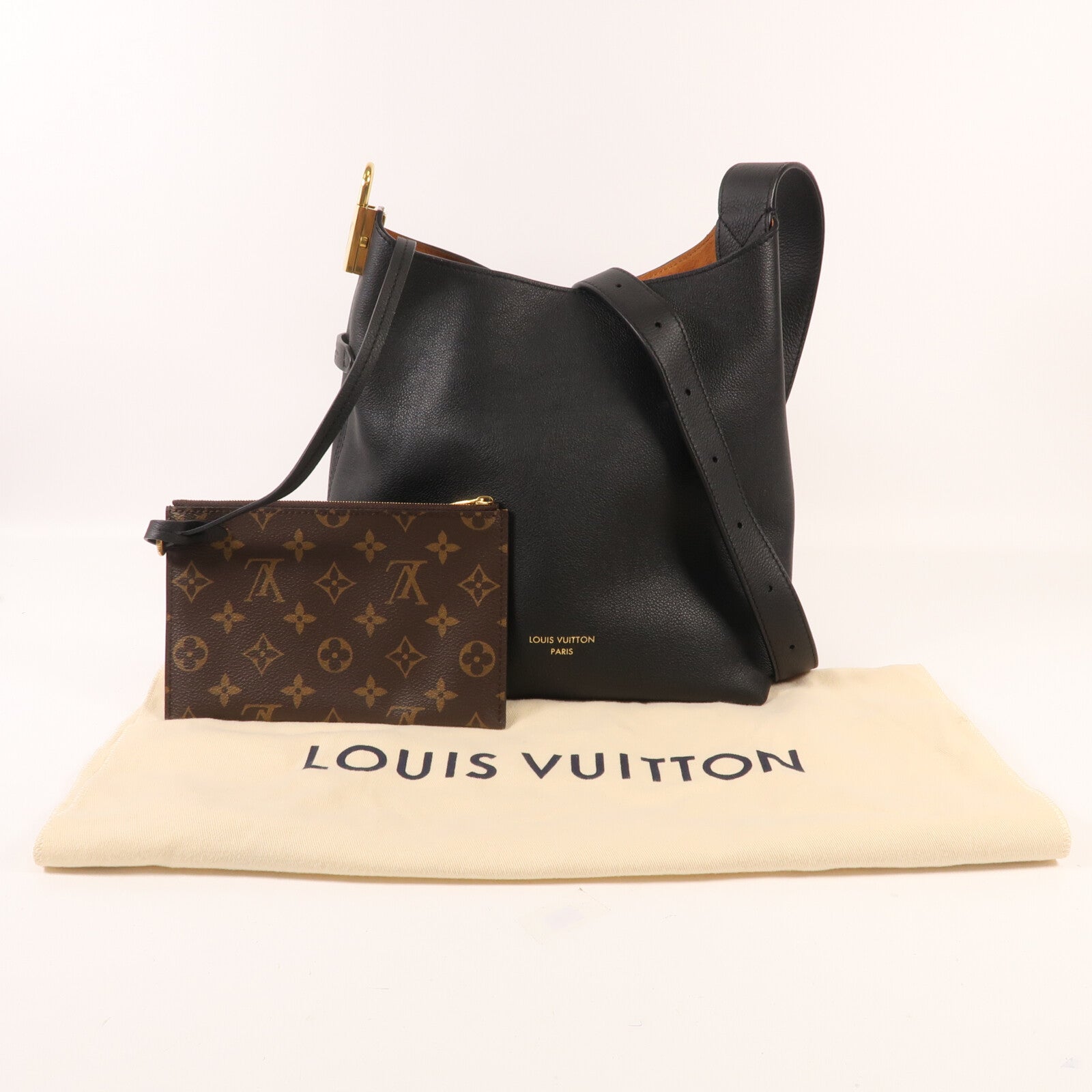 LOUIS VUITTON 牛皮皮革Low Key Hobo PM金扣肩背袋