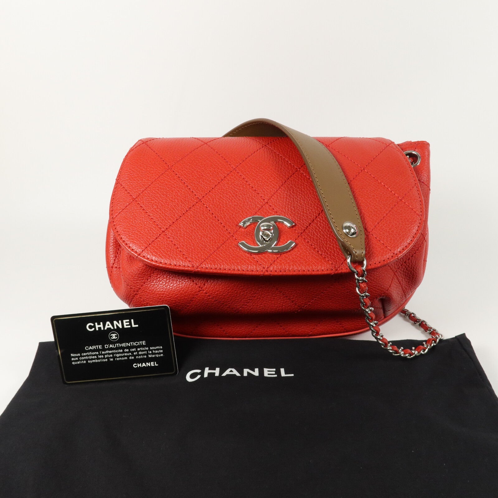 CHANEL 牛皮皮革Accordion Saddle Messenger鏈帶肩背袋