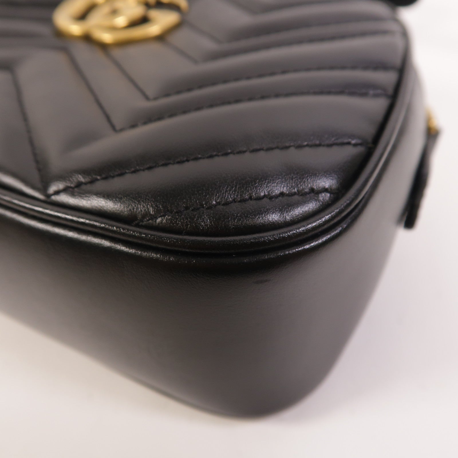 GUCCI 牛皮皮革GG Marmont肩背袋