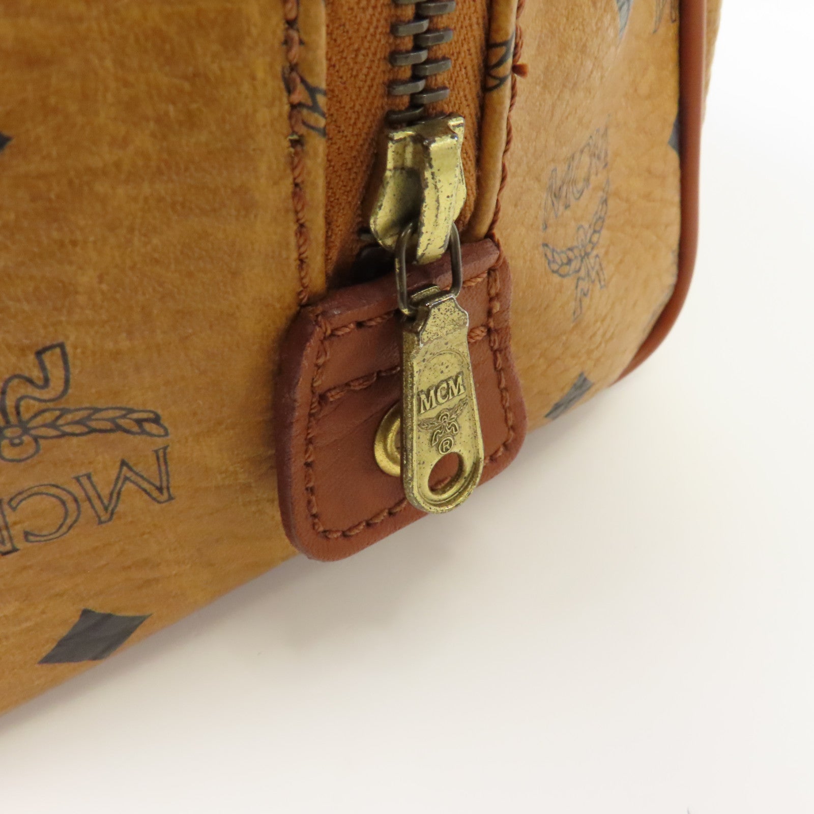 MCM 塗層帆布2 Way Shoulder金扣手挽肩背兩用袋啡色