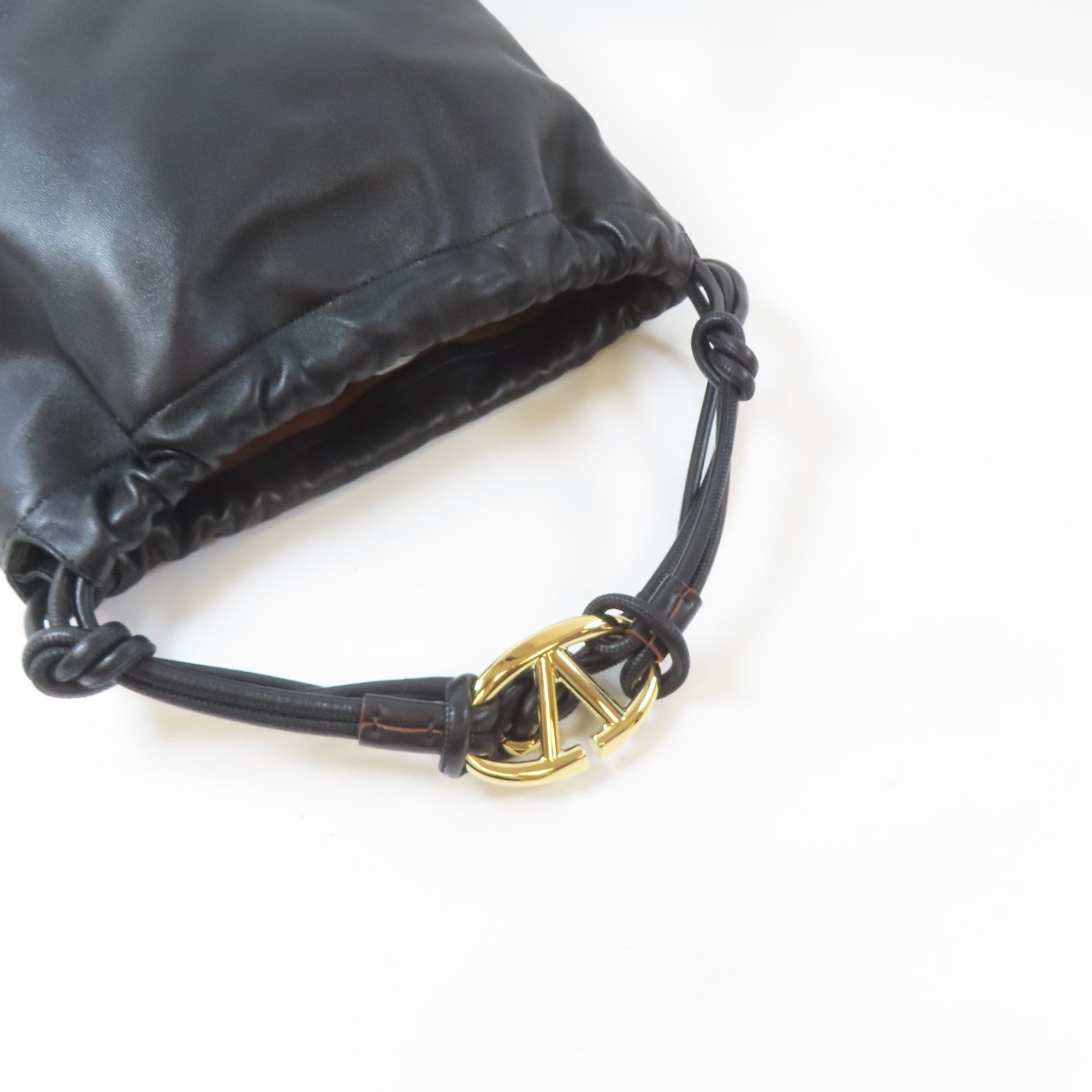 Valentino 牛皮皮革Tote Bag金扣手挽袋黑色